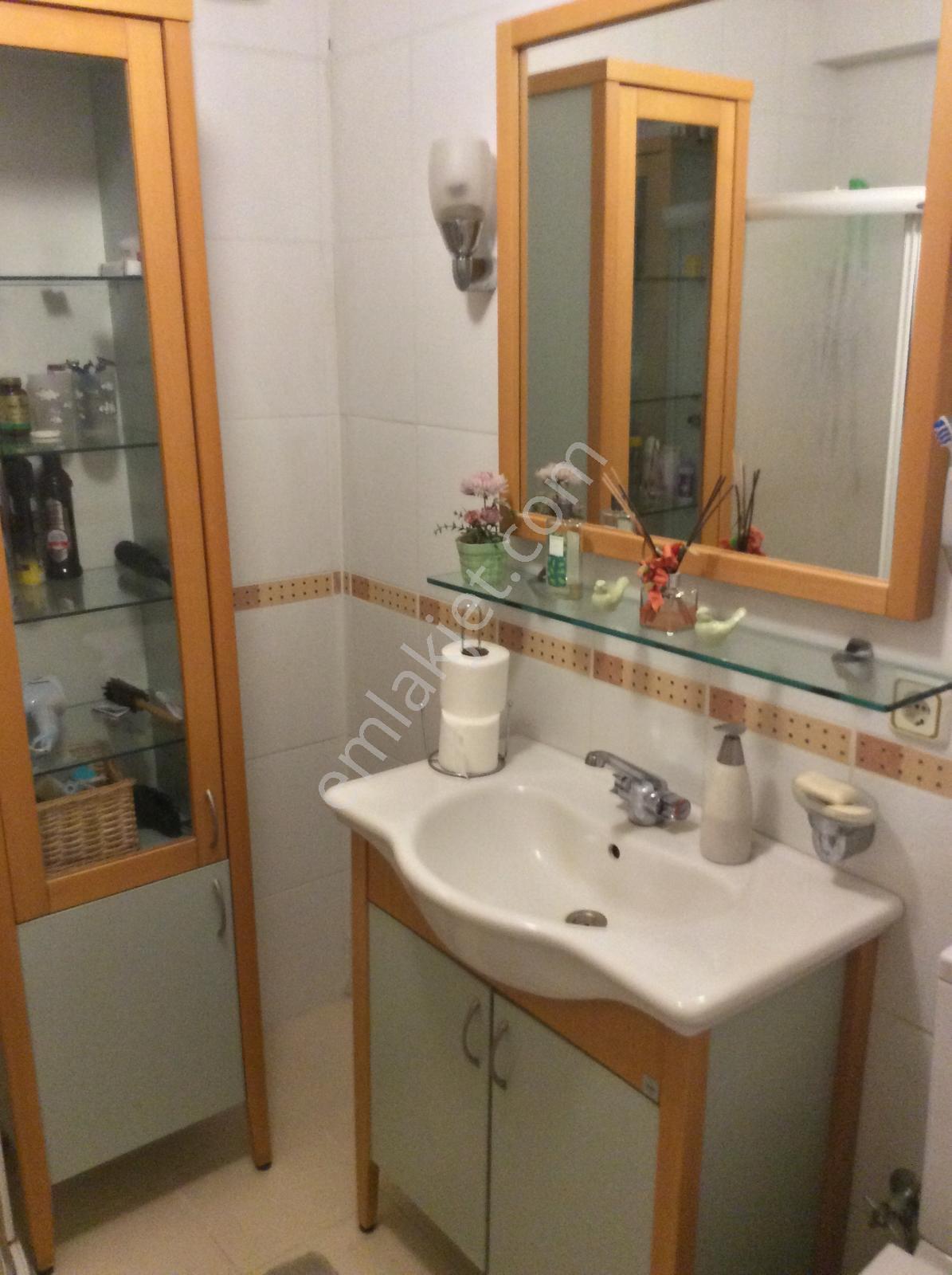 Erenköy Erdemir Sitesinde Güneye Bakan Eşyalı 3+1 Kiralık Daire - Görsel 11