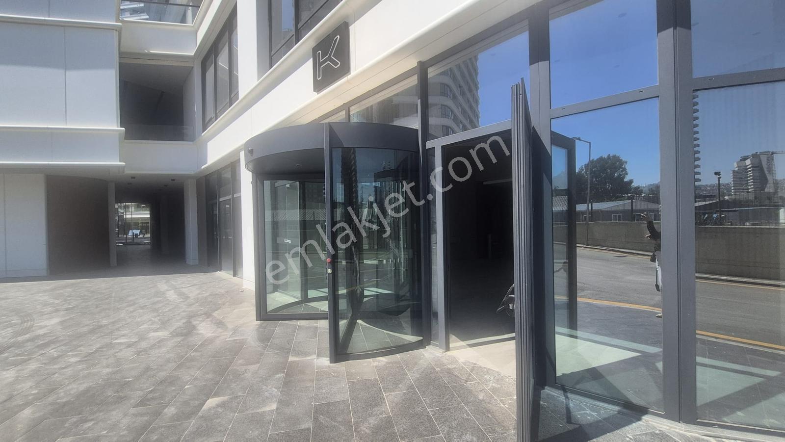 Evora İzmir' De Konut Ve Ofis Kullanımına Uygun 1+1 Kiralık - Görsel 30