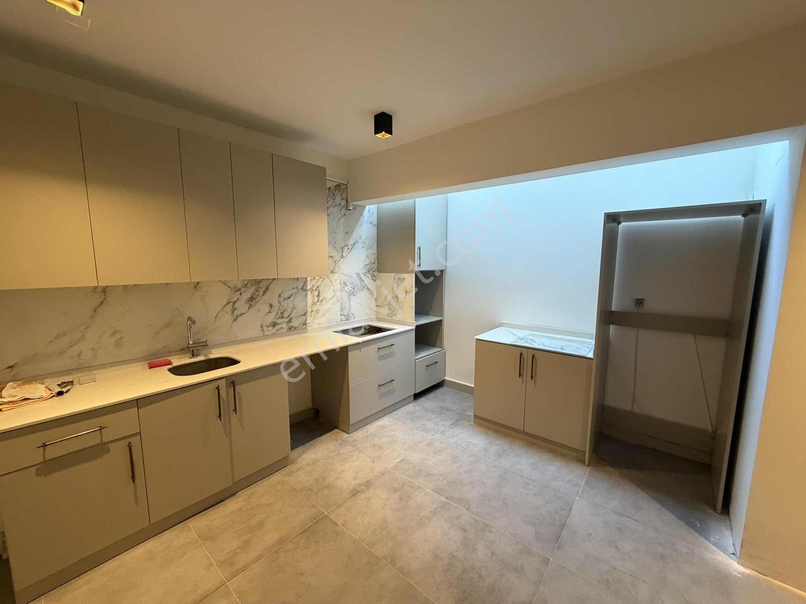 Şehzade Gayrimenkul'den Şirinköy'de Doğa Manzaralı Kiralık Villa - Görsel 37