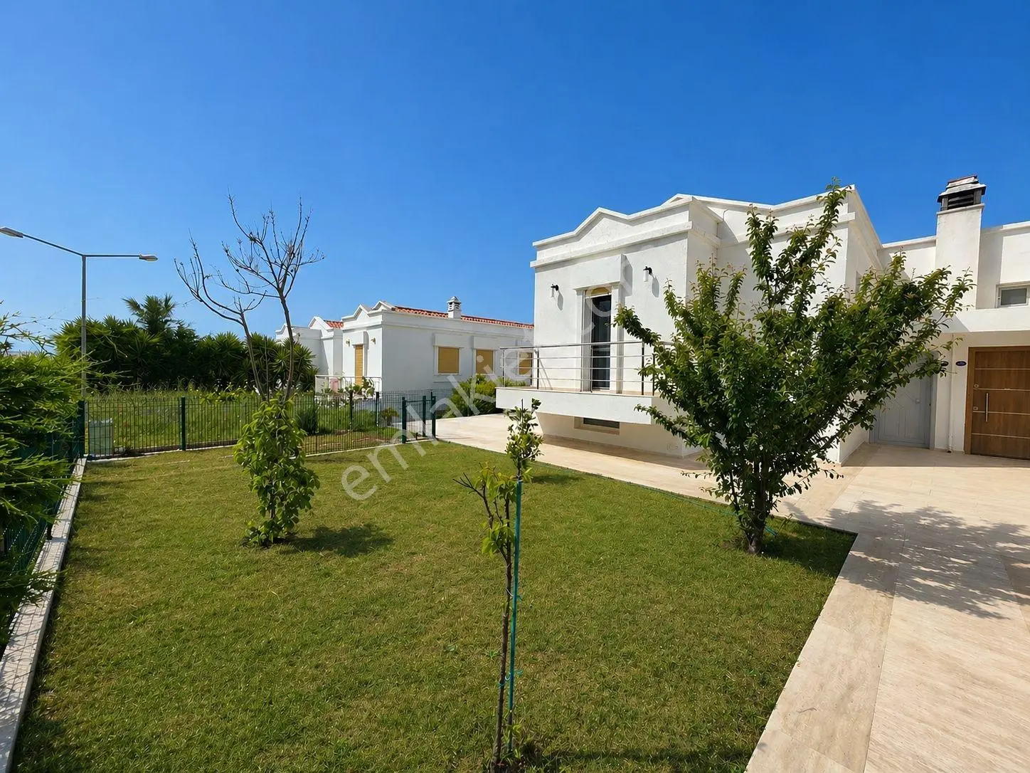 Çeşme Dalyan İyi Dostlar Sitesinde Deniz Manzaralı Satılık Villa - Görsel 31