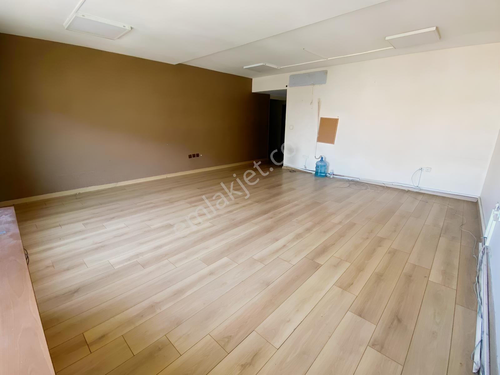 Altın Emlak Vatan'dan Oğuzhan Caddesinde Kiralık Ofis/büro - Görsel 6