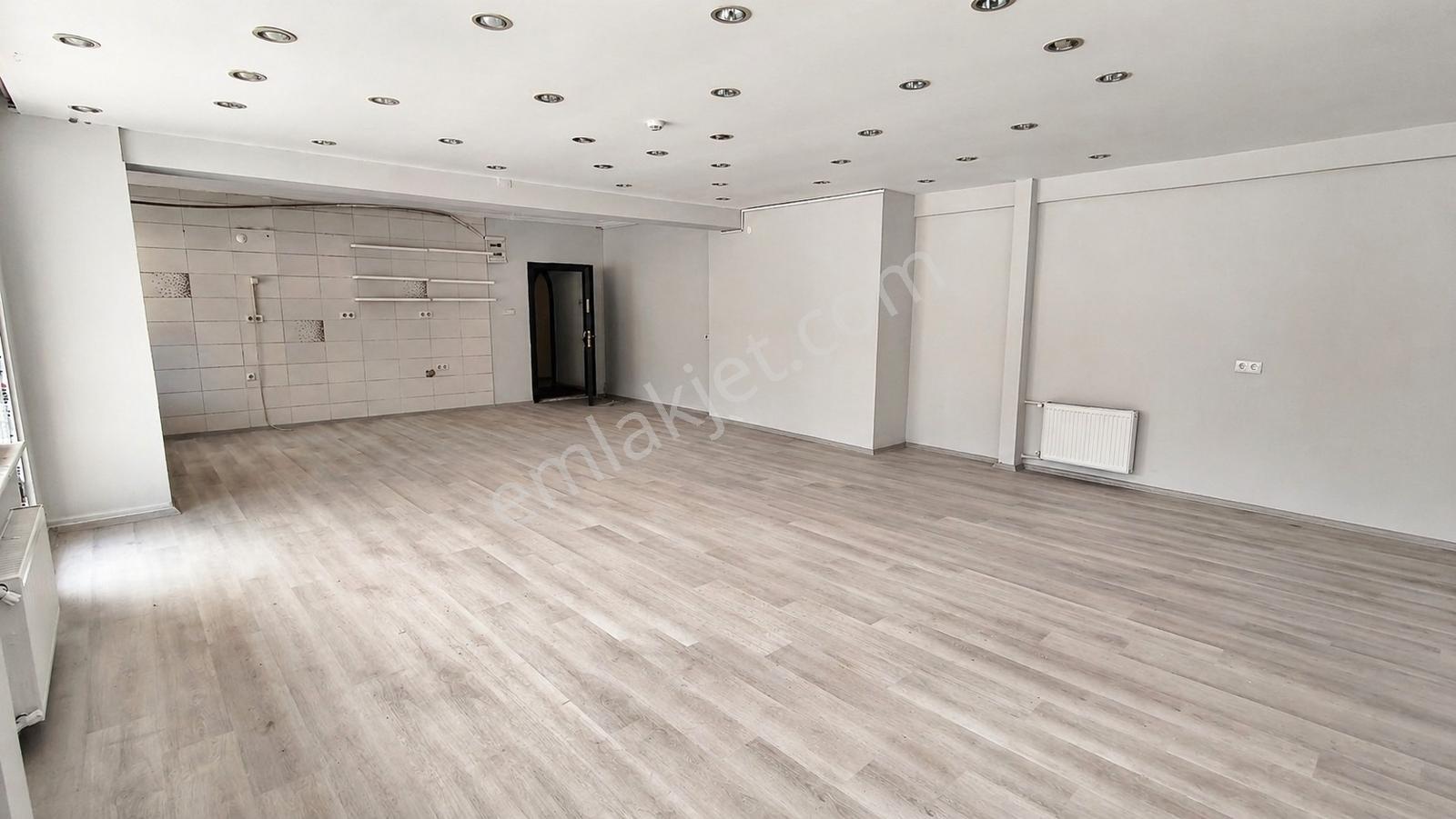İzmit Fethiye'de Karagöz İş Hanında Kiralık Teraslı 75m² Ofis - Görsel 10