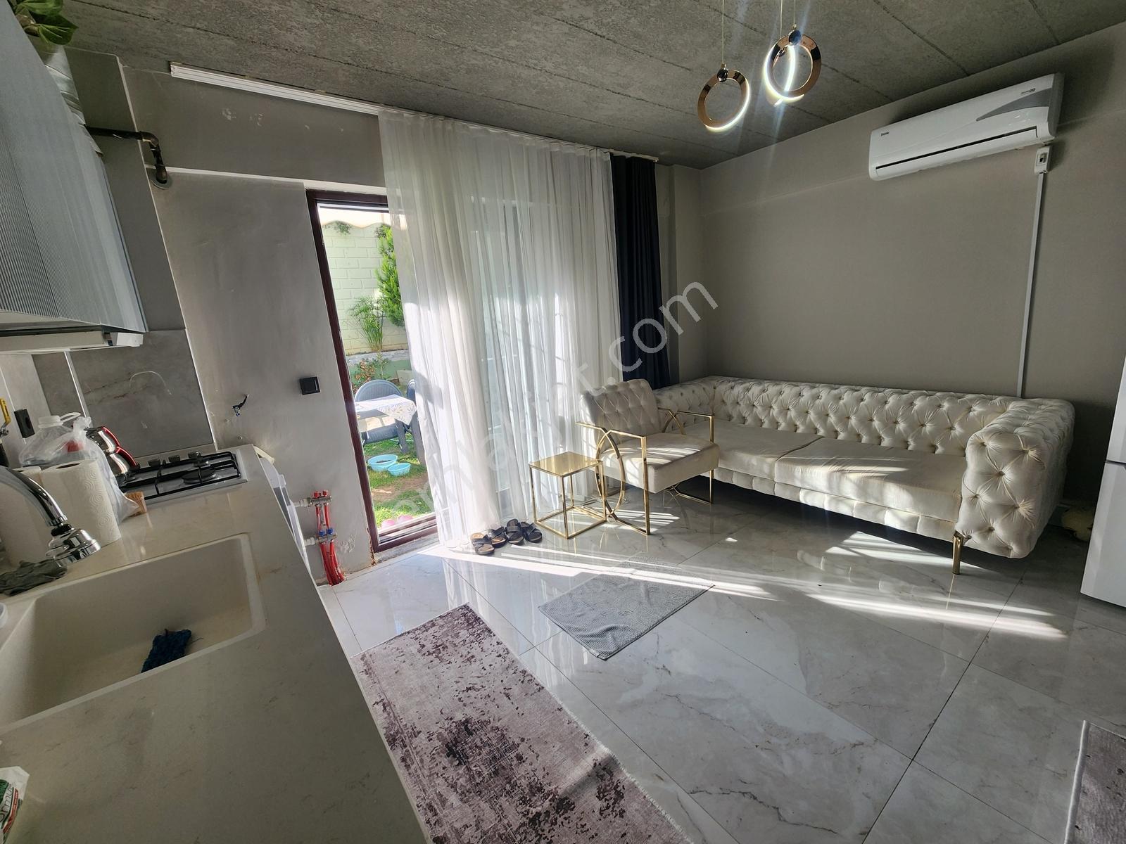 Şehzade'den Servergazi'de Bahçe Katı Kiralık Apart