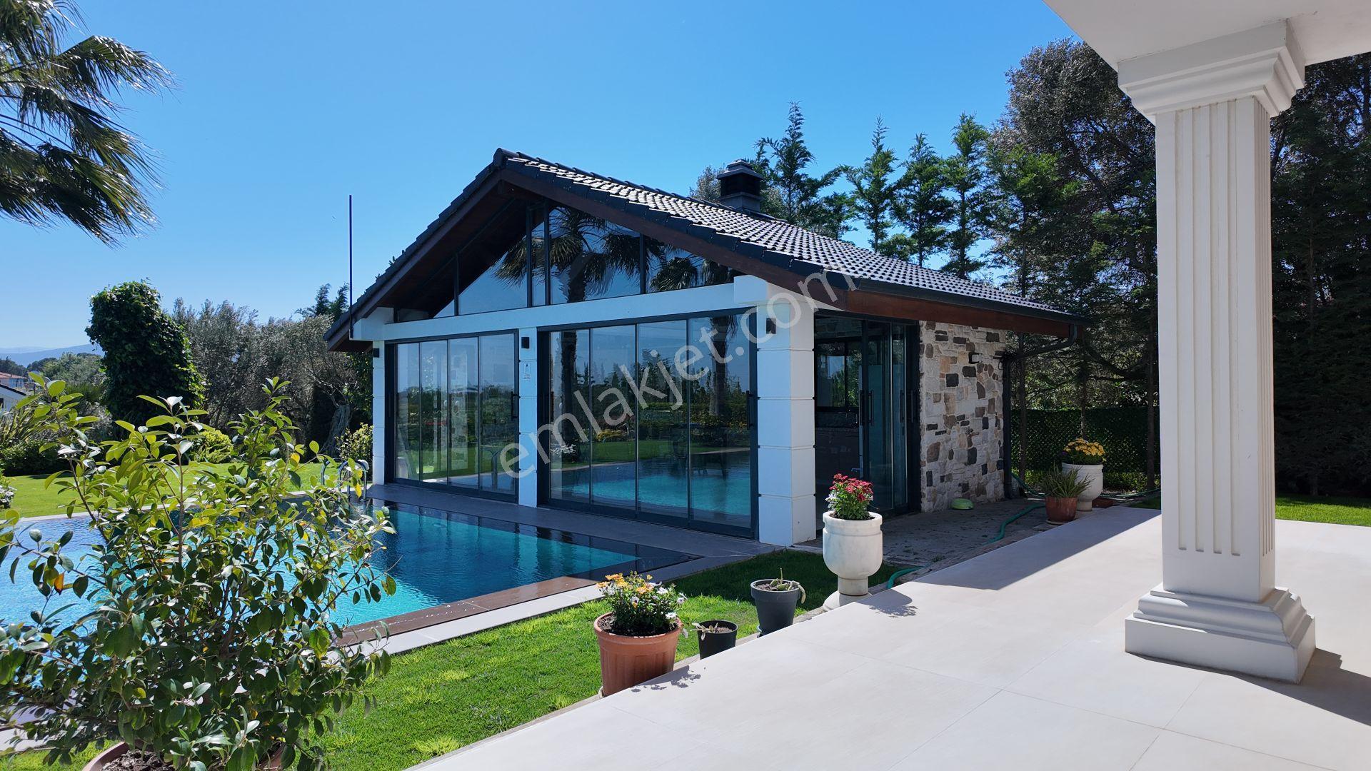 Urla'da 3.202 M² Arazide, Havuzlu Ultra Lüks Villa & Özel Yaşam - Görsel 14