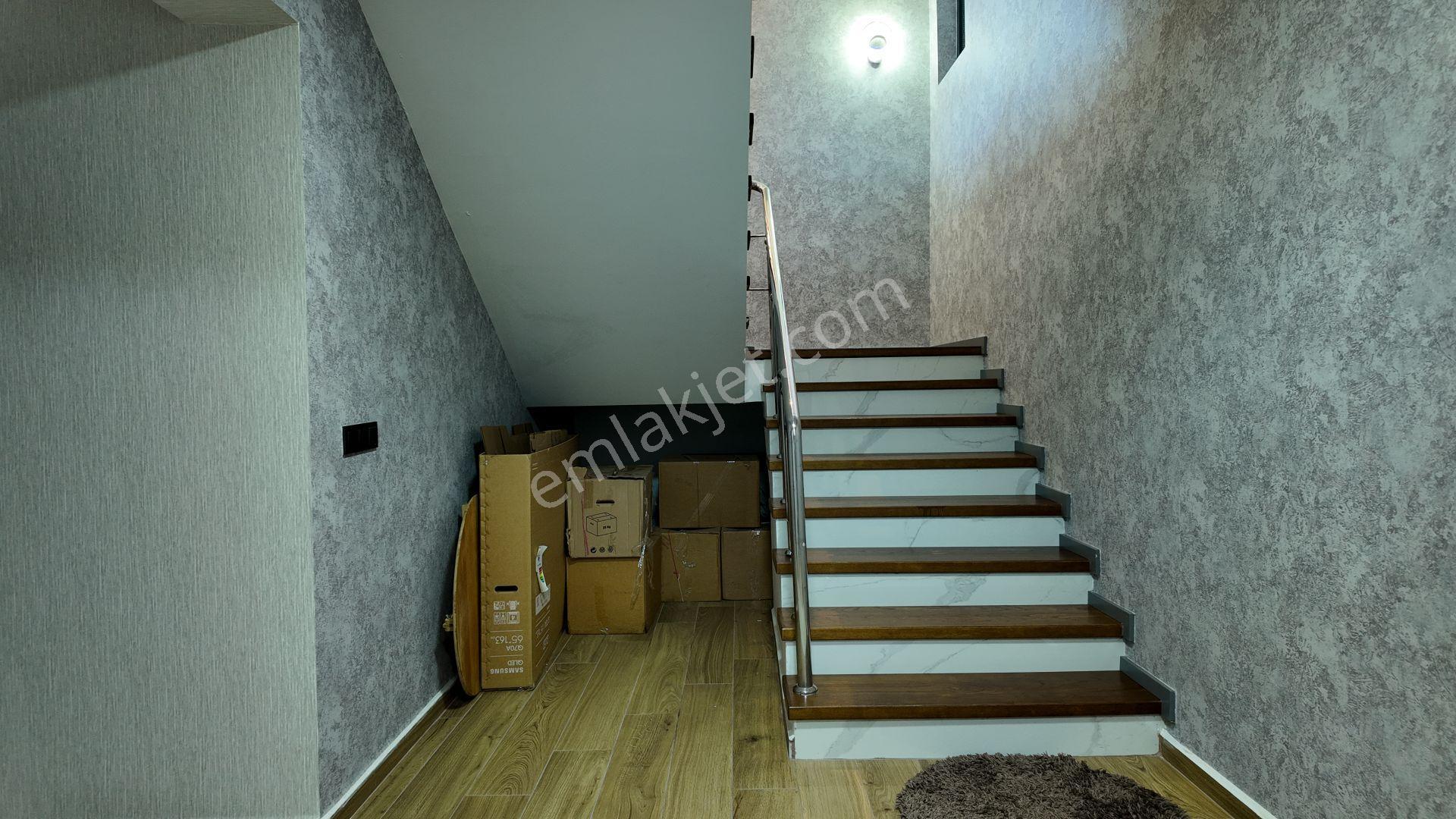 Urla'da 3.202 M² Arazide, Havuzlu Ultra Lüks Villa & Özel Yaşam - Görsel 32