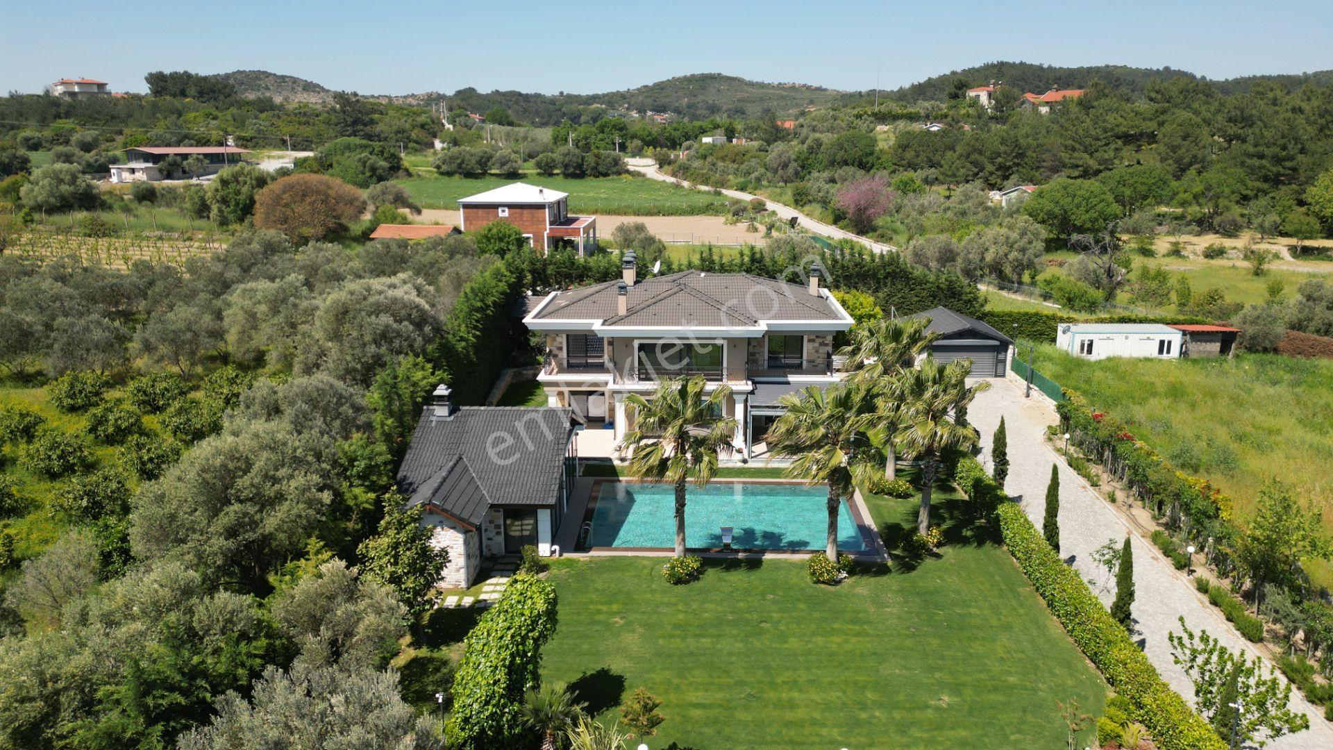 Urla'da 3.202 M² Arazide, Havuzlu Ultra Lüks Villa & Özel Yaşam