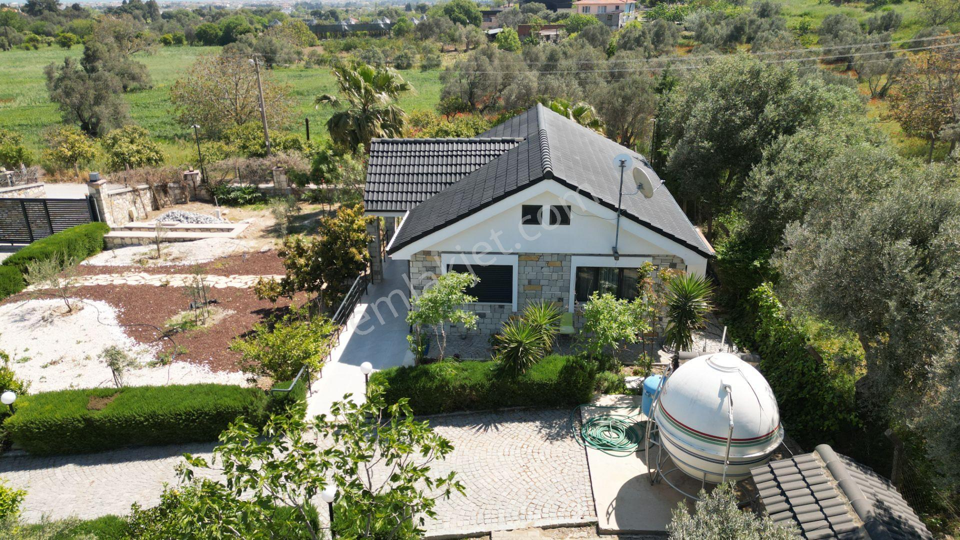 Urla'da 3.202 M² Arazide, Havuzlu Ultra Lüks Villa & Özel Yaşam - Görsel 11