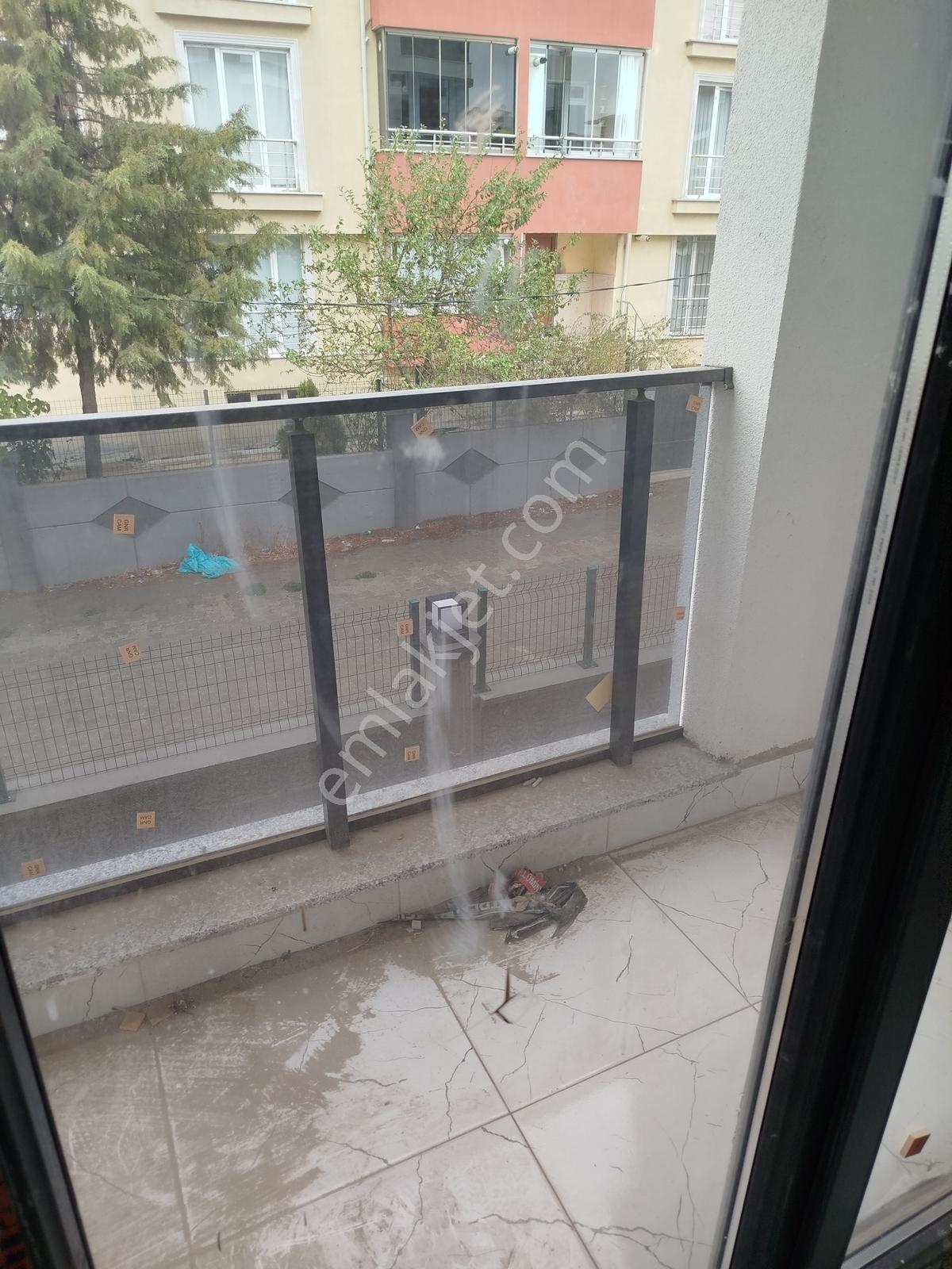 Çorlu Danış Lıfe Sitesinde Güney Cephe Satılık 1+1 Daire