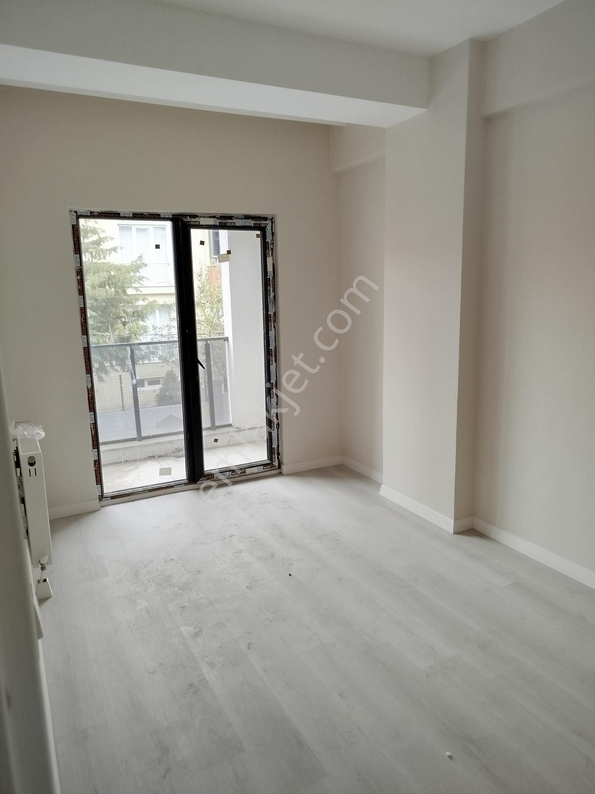 Çorlu Danış Lıfe Sitesinde Güney Cephe Satılık 1+1 Daire - Görsel 13
