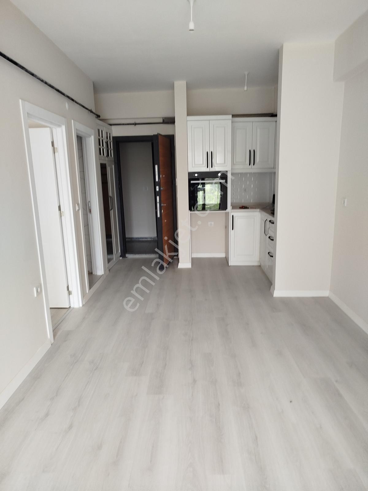 Çorlu Danış Lıfe Sitesinde Güney Cephe Satılık 1+1 Daire - Görsel 24