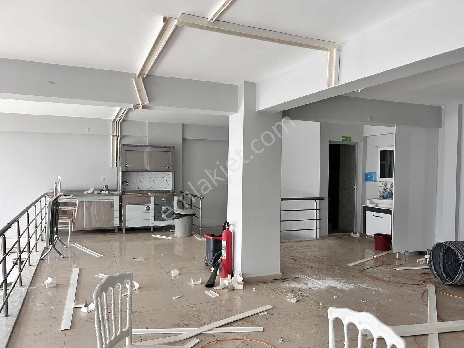 İsabeylide Bulvar Üzeri Kiralık 3 Katlı Dükkan - Görsel 20