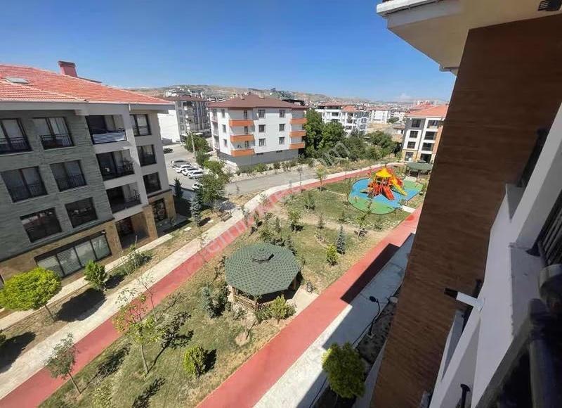 Sürsürü Tokilerde 2+1 Satılık Daire - Görsel 4