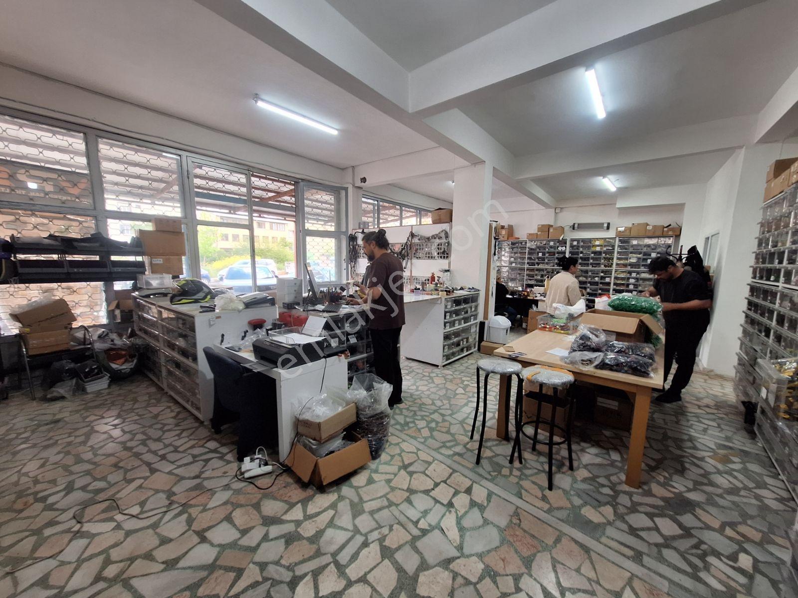 Ferhatpaşa'da Kiralık 400 M2 2 Katlı Dükkan İşyeri - Görsel 14
