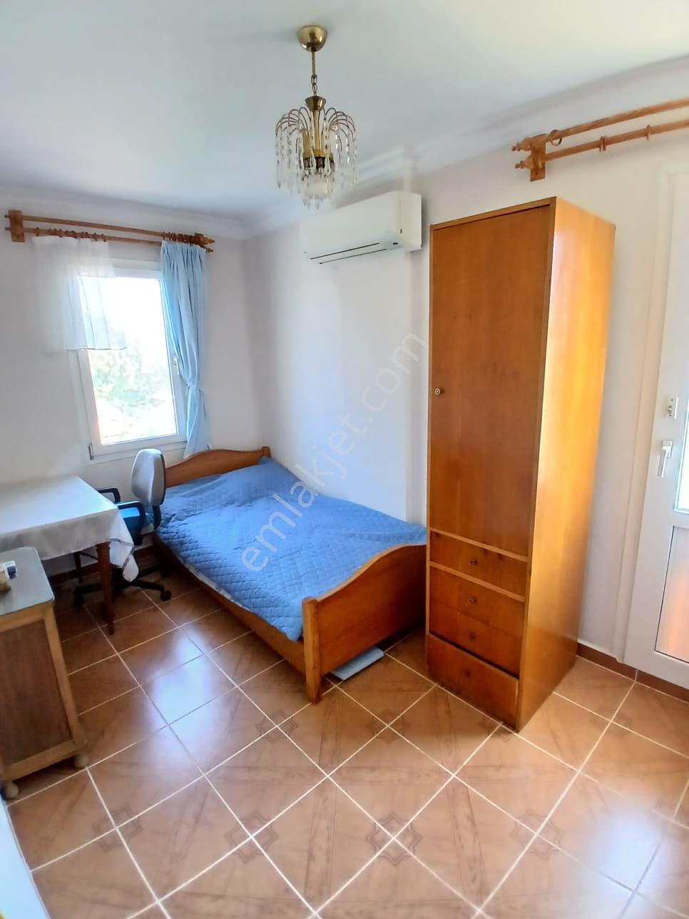Çeşme Dalyan’da, Havuzlu Site İçinde Satılık 4+1 Köşe Villa - Görsel 21