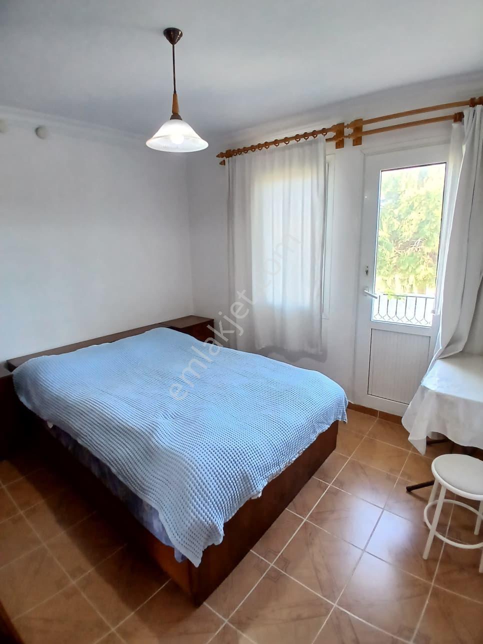 Çeşme Dalyan’da, Havuzlu Site İçinde Satılık 4+1 Köşe Villa - Görsel 19