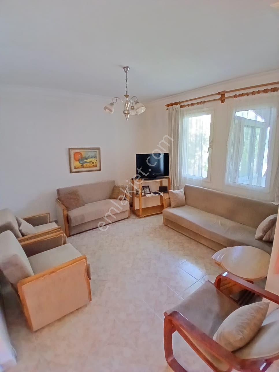 Çeşme Dalyan’da, Havuzlu Site İçinde Satılık 4+1 Köşe Villa - Görsel 12