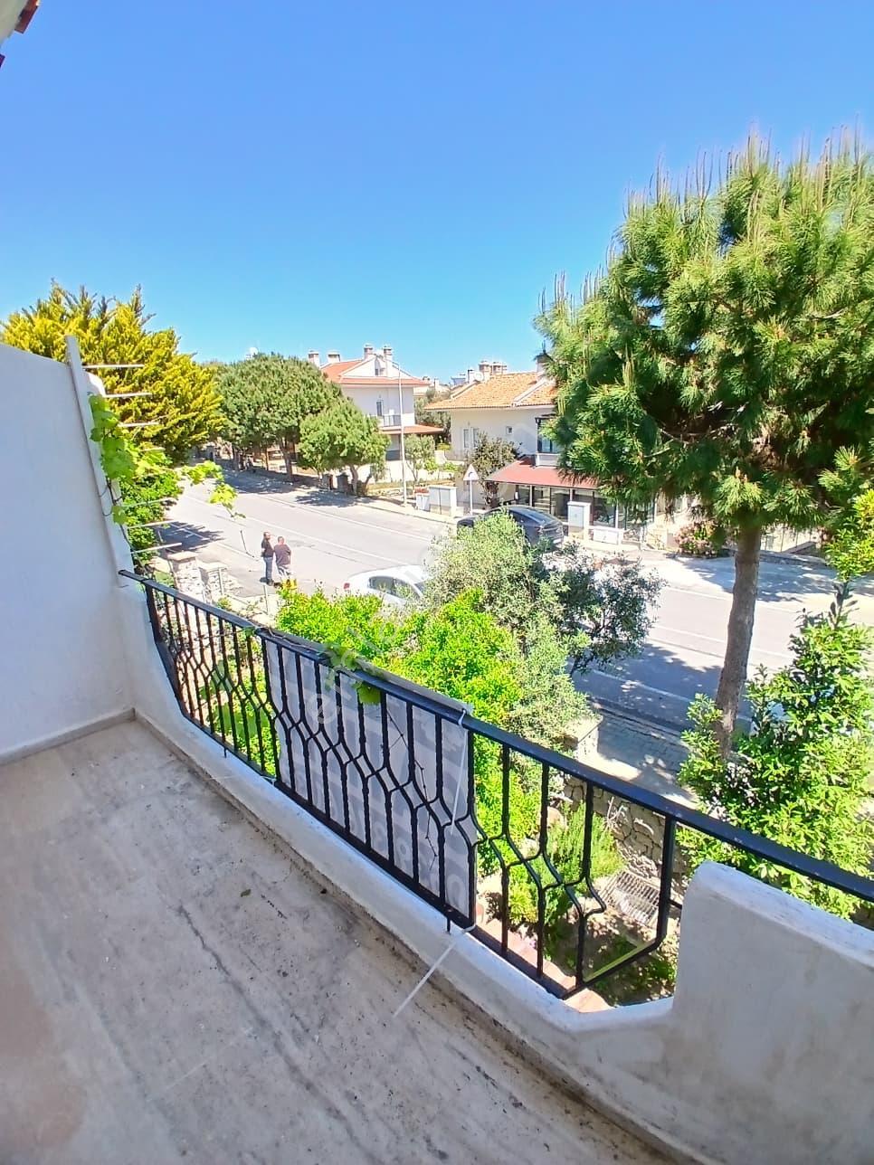 Çeşme Dalyan’da, Havuzlu Site İçinde Satılık 4+1 Köşe Villa - Görsel 6