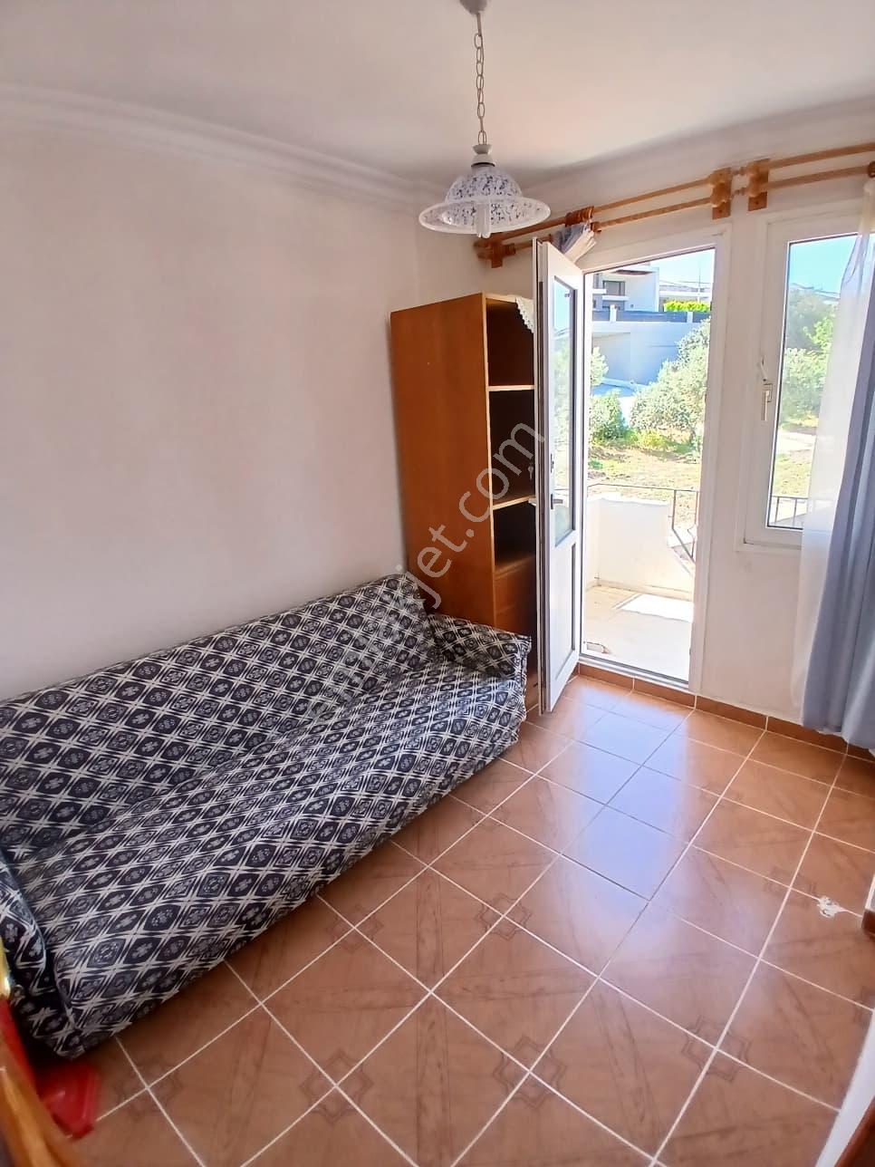 Çeşme Dalyan’da, Havuzlu Site İçinde Satılık 4+1 Köşe Villa - Görsel 24
