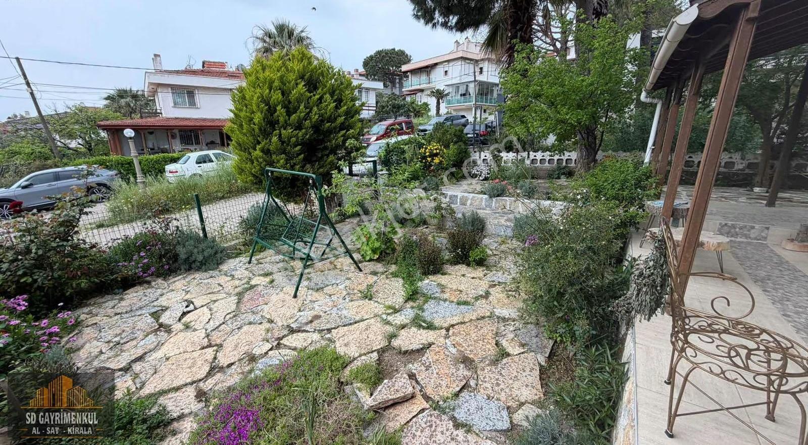 Cunda Yolunda Denize Yakın, Özel Konumda Prestij Villa - Görsel 3