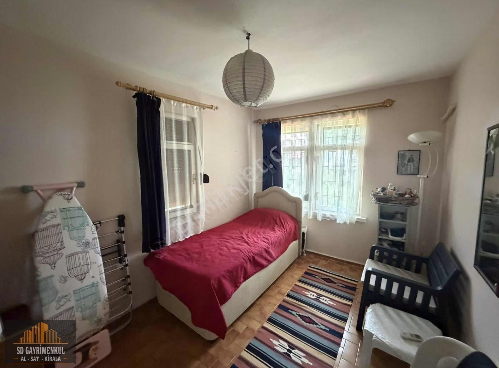 Cunda Yolunda Denize Yakın, Özel Konumda Prestij Villa - Görsel 6