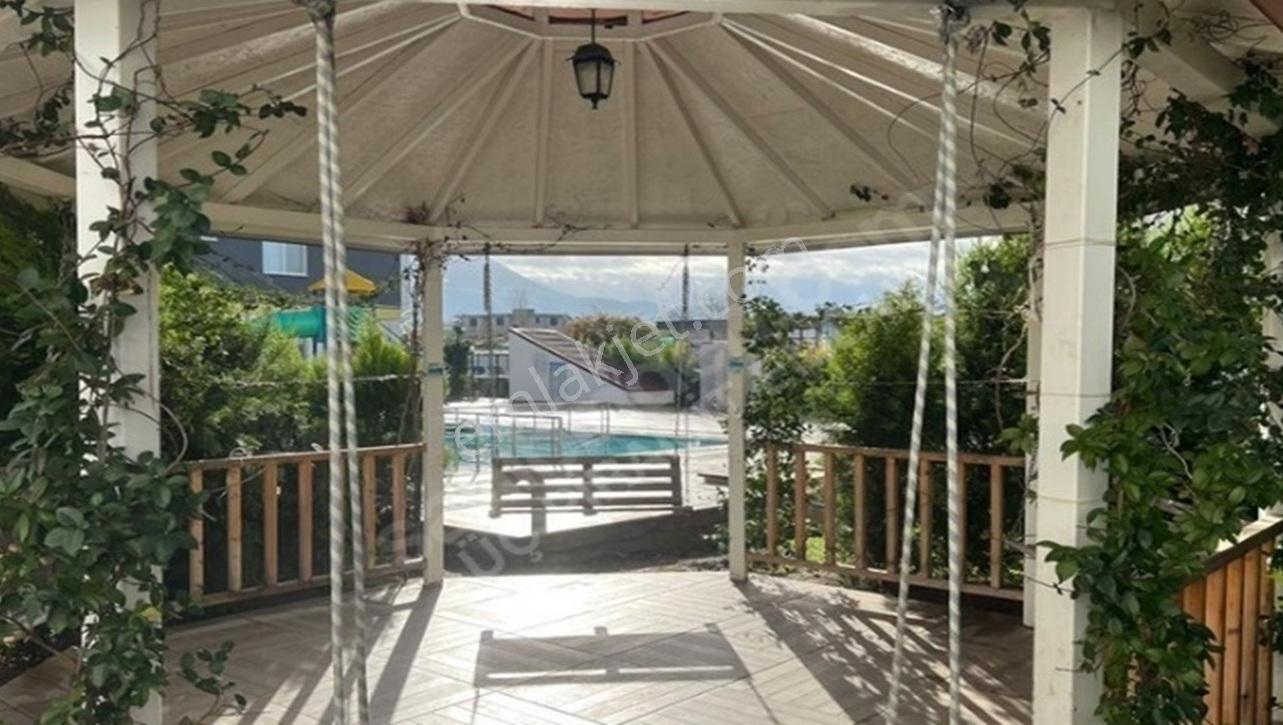 Büyük Havuz Muhteşem Lokasyon Tatil Köyü Gibi Site - Görsel 9