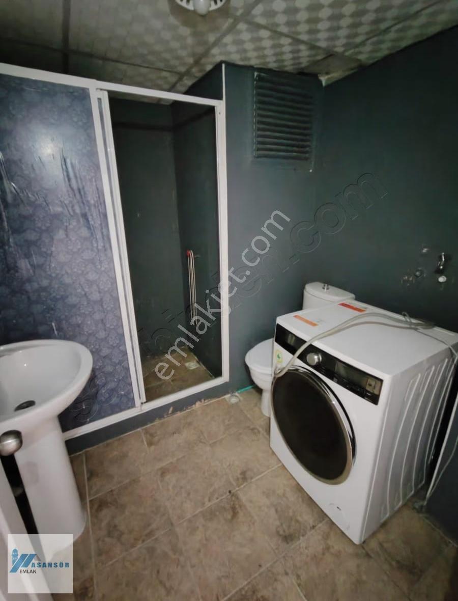 Gıda Çarşısında Ev Düzeninde Temiz Kiralık Atölye & Ofis - Görsel 10
