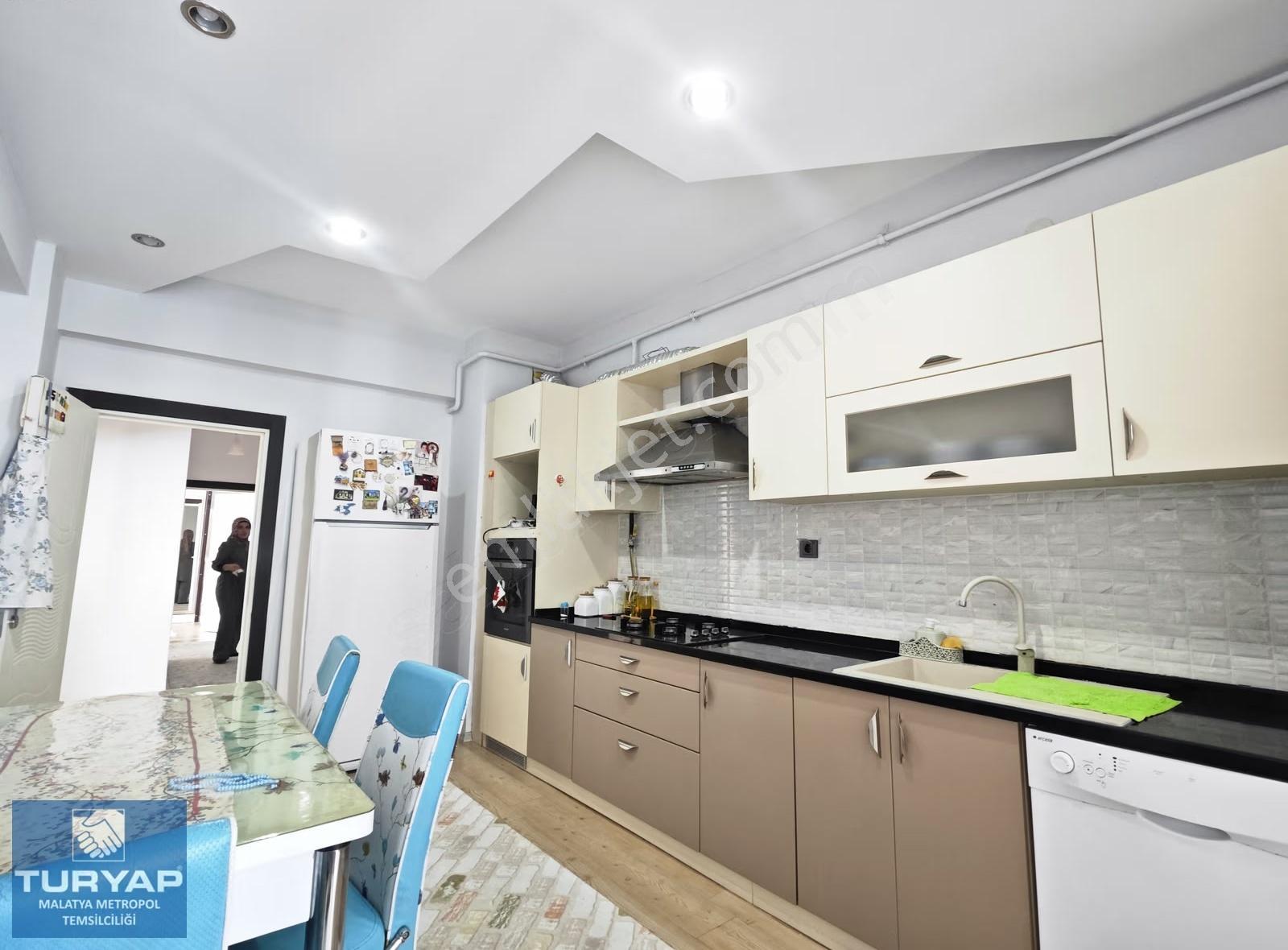 Turyap Metropol'den Manas Babür Sitesinde Satılık 3+1 Daire - Görsel 27
