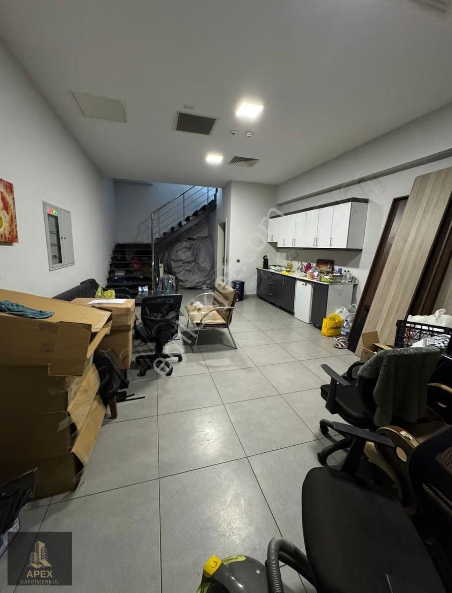 Otonomide Güzel Konumda Full Eşyalı Galeri Showroom - Görsel 10