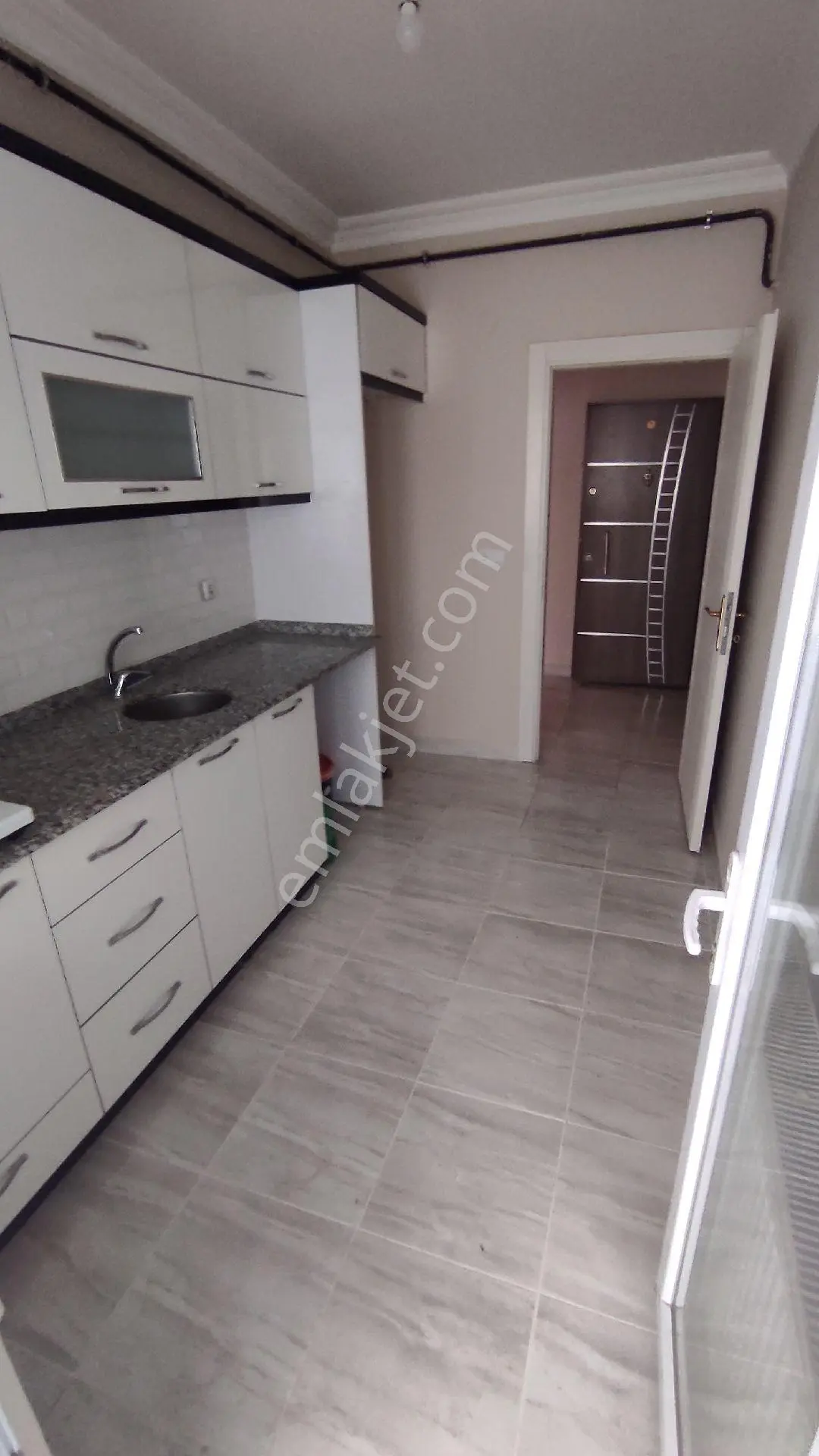 Tekirdağ, Süleymanpaşa, Ortacami, Mh.2+1,arakat,kapalı,balkon, Merkezi, Lokasyonda, Hastane,50,m.