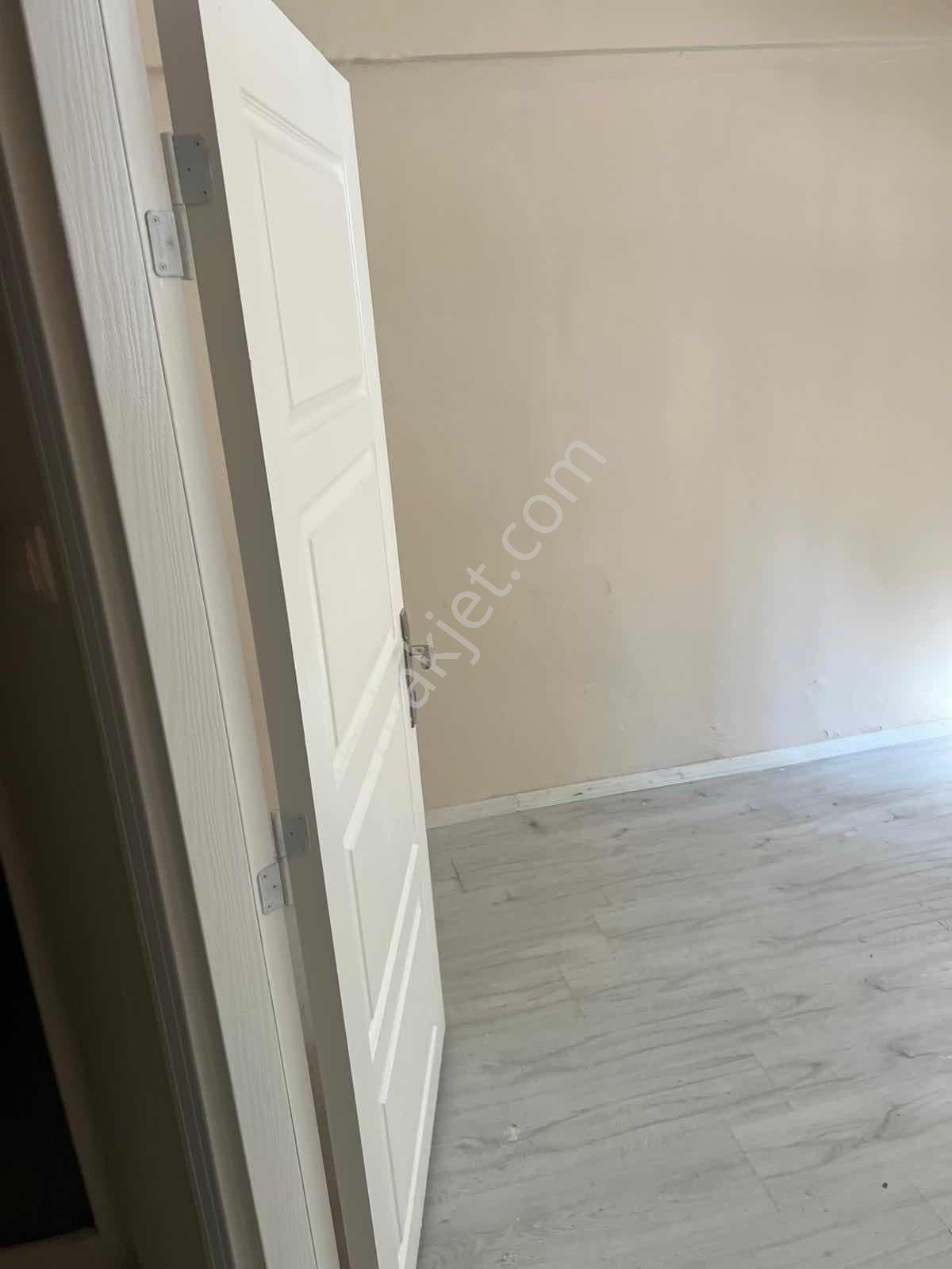 Kiracılı 18000₺ Kirası İstanbul Zeytinburnunda Satılık 1+1 - Görsel 13