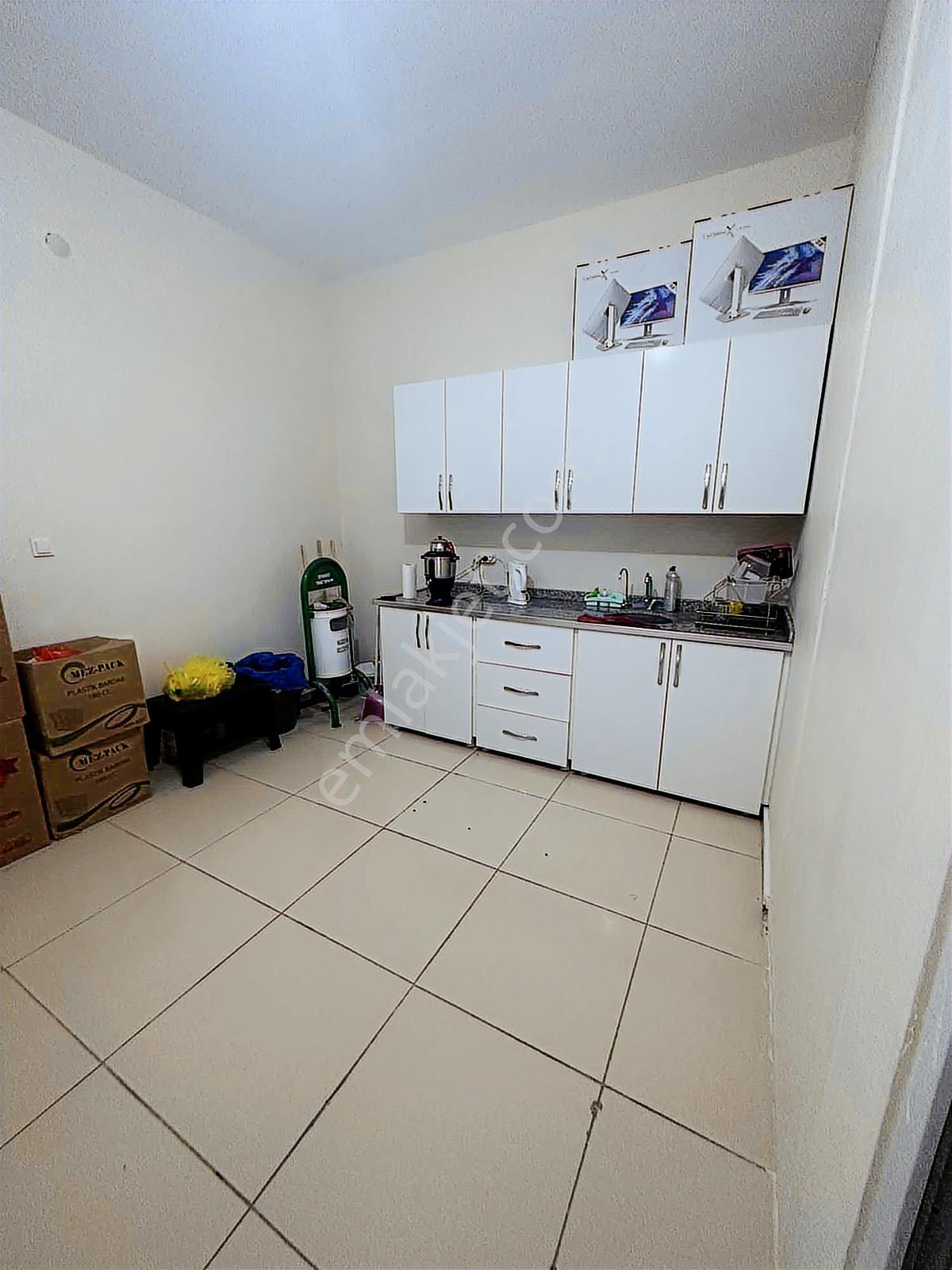 Çok Uyguna Kurumsal Kiracılı Satılık Dükkan 172 Metrekare - Görsel 28