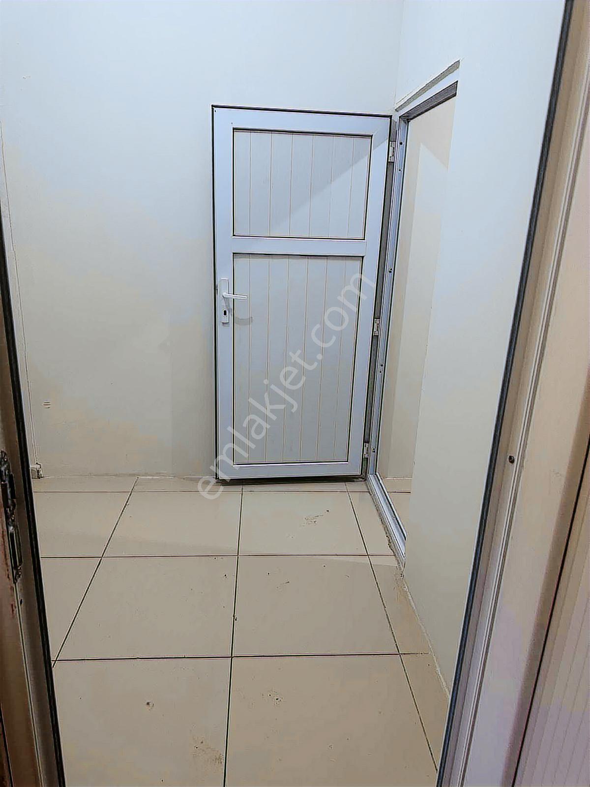 Çok Uyguna Kurumsal Kiracılı Satılık Dükkan 172 Metrekare - Görsel 55