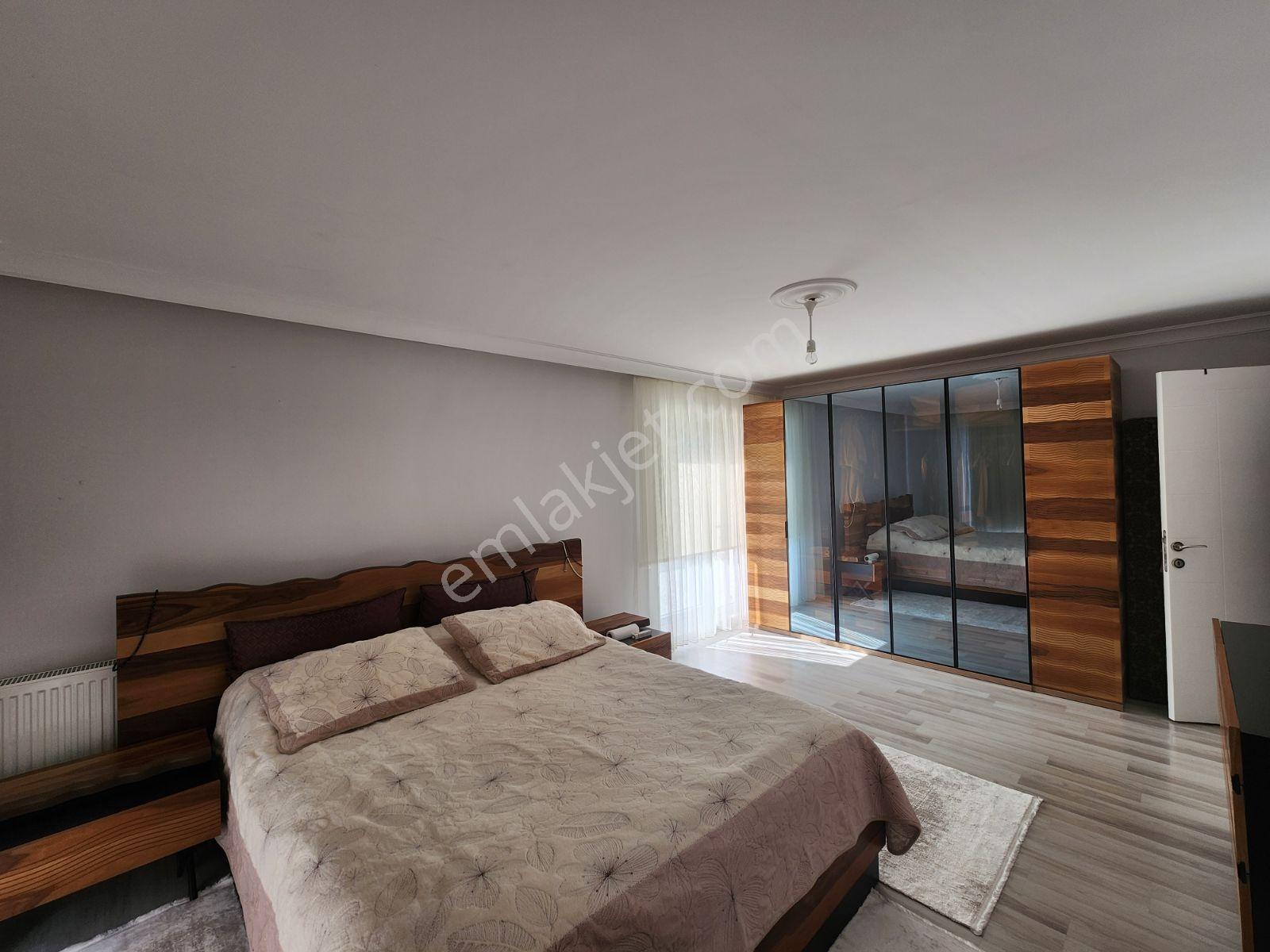 Panoramik Manzaralı 330m2, Havuzlu Yüksekoba Elit'de Harika 6+1 - Görsel 10