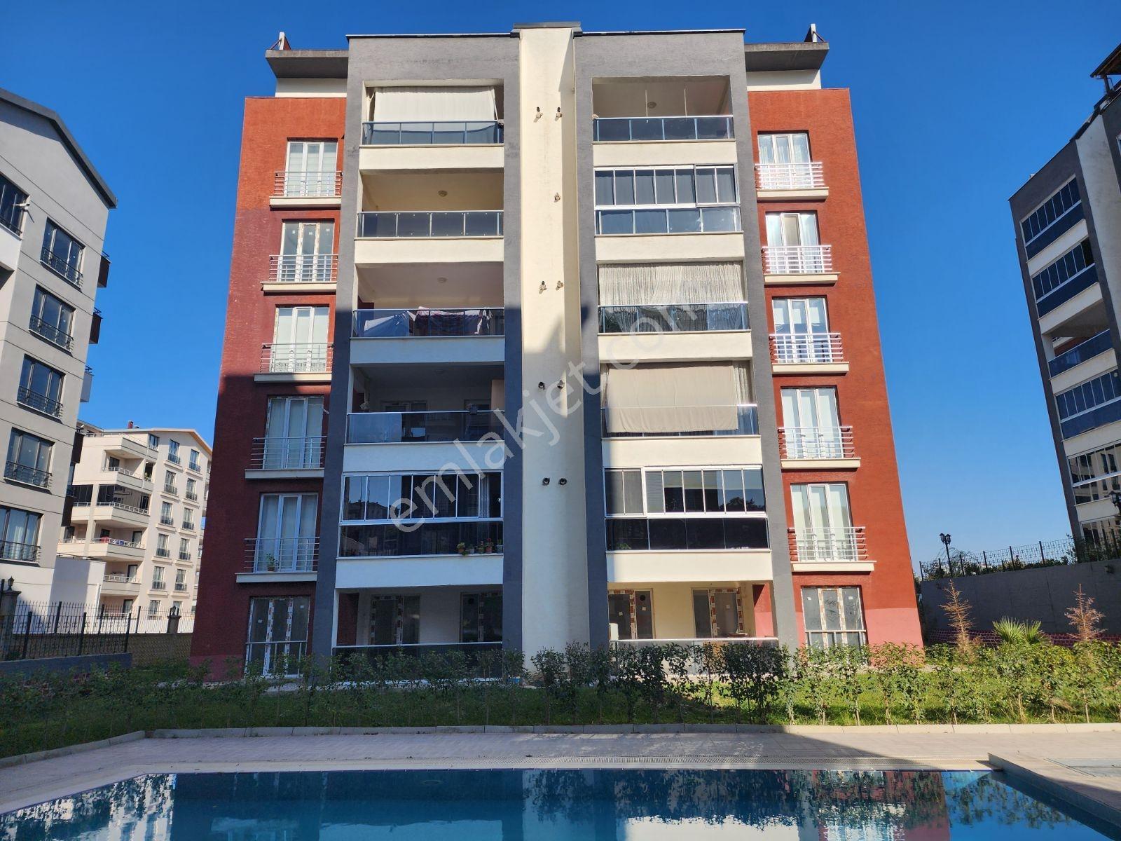 Panoramik Manzaralı 330m2, Havuzlu Yüksekoba Elit'de Harika 6+1 - Görsel 11