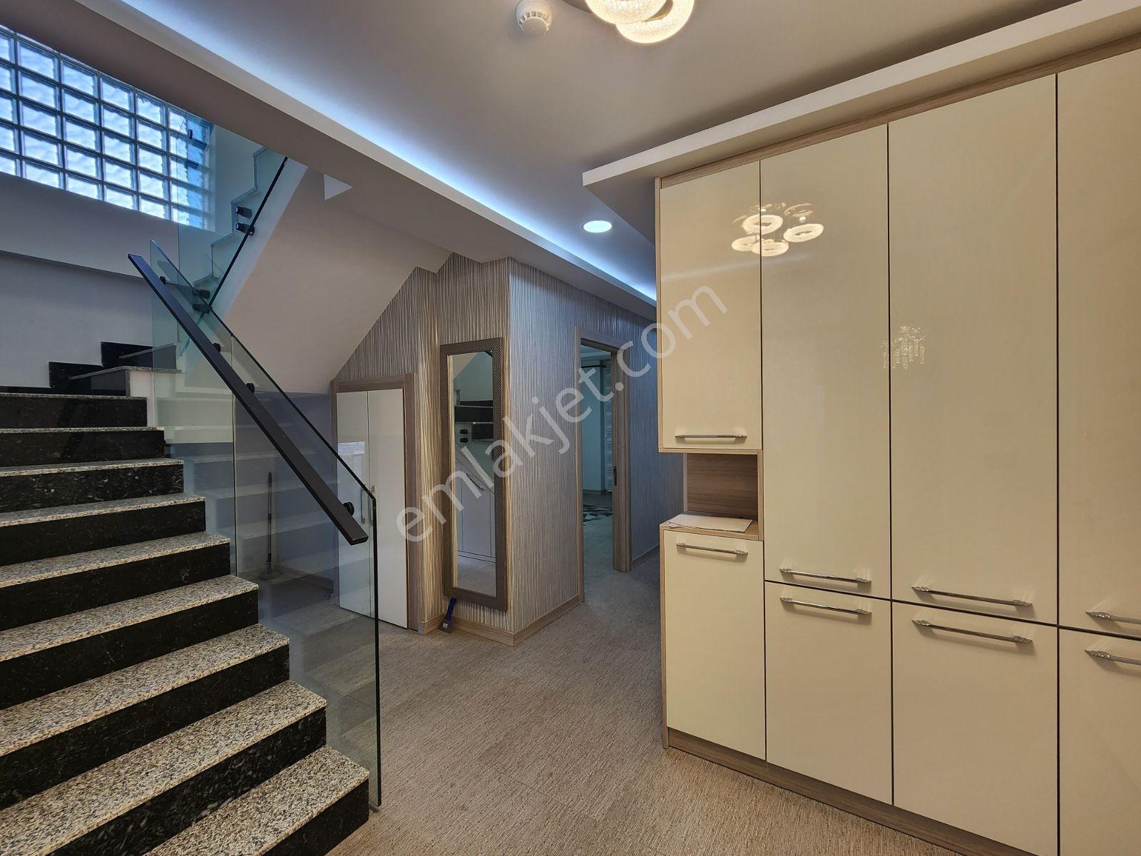 300m2, Harika Manzaralı, Eşyalı, 5+1, Sealine2 Dublex - Görsel 24