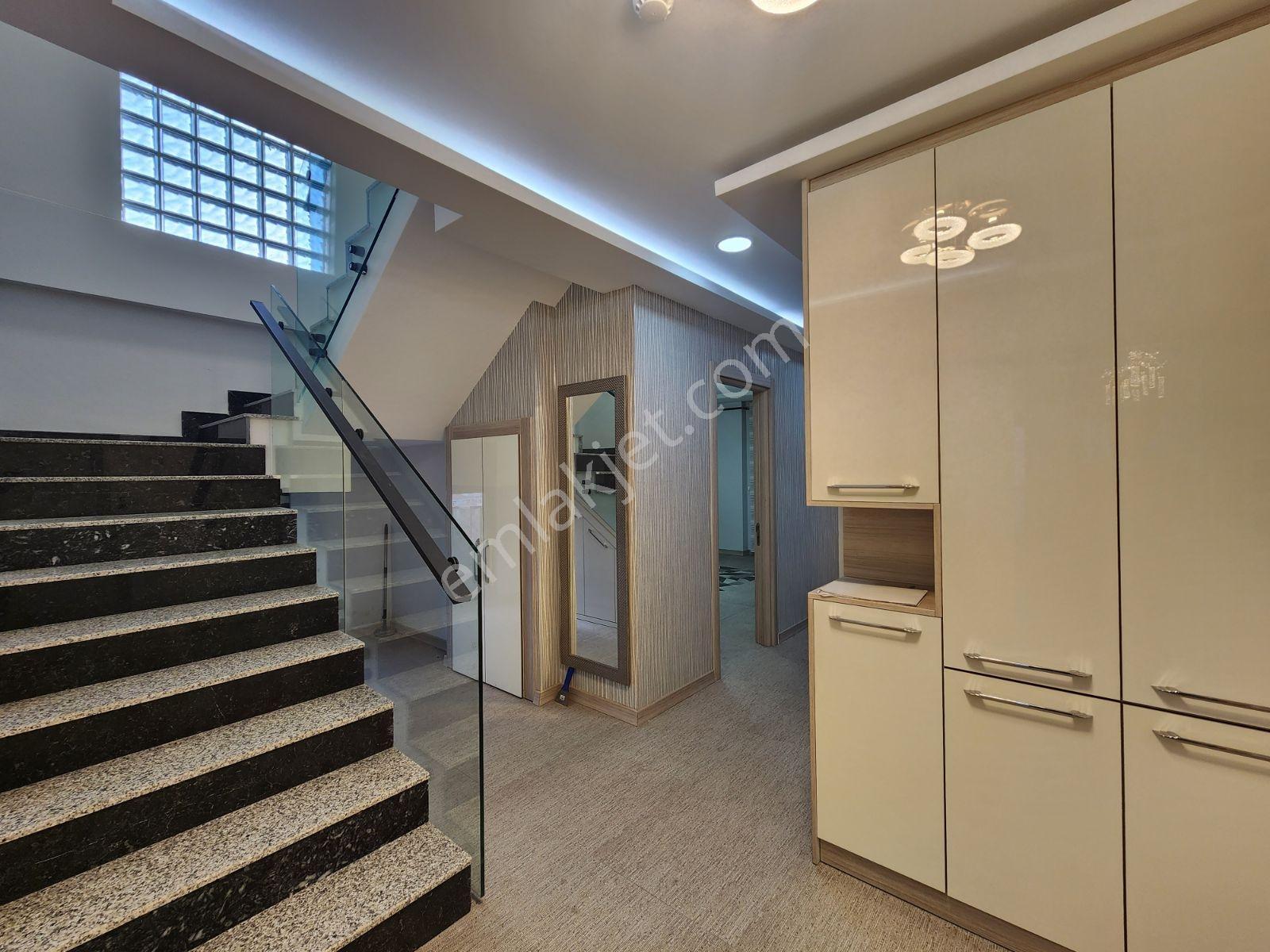 300m2, Harika Manzaralı, Eşyalı, 5+1, Sealine2 Dublex - Görsel 18