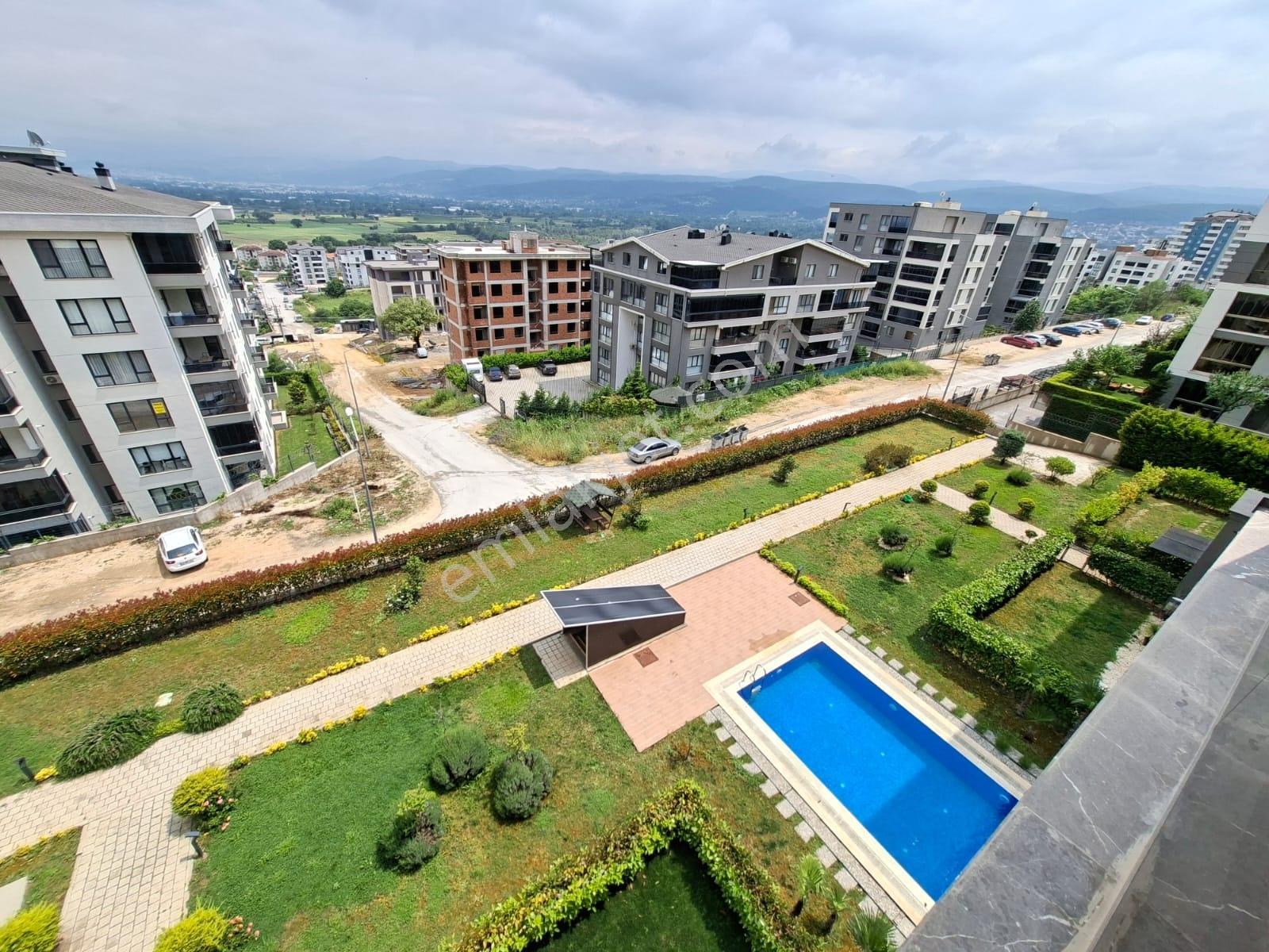 Panorama Sitesinde Full Bursa Manzaralı 3+1 Havuzlu Oto Parklı - Görsel 9
