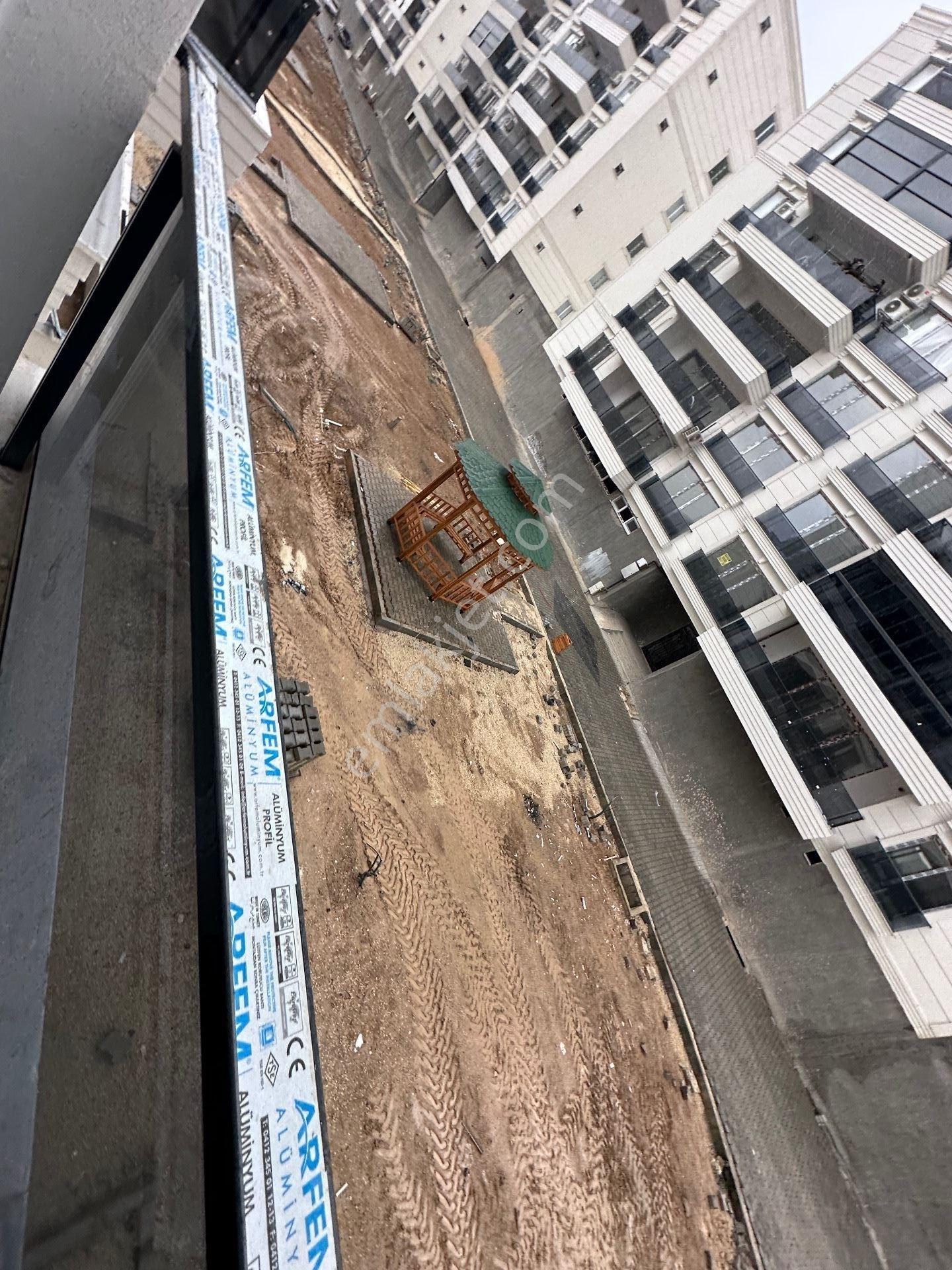 Zeydan Sitesi'nde Lüks 4+1 Daire - 175m² Fırsat! - Görsel 7