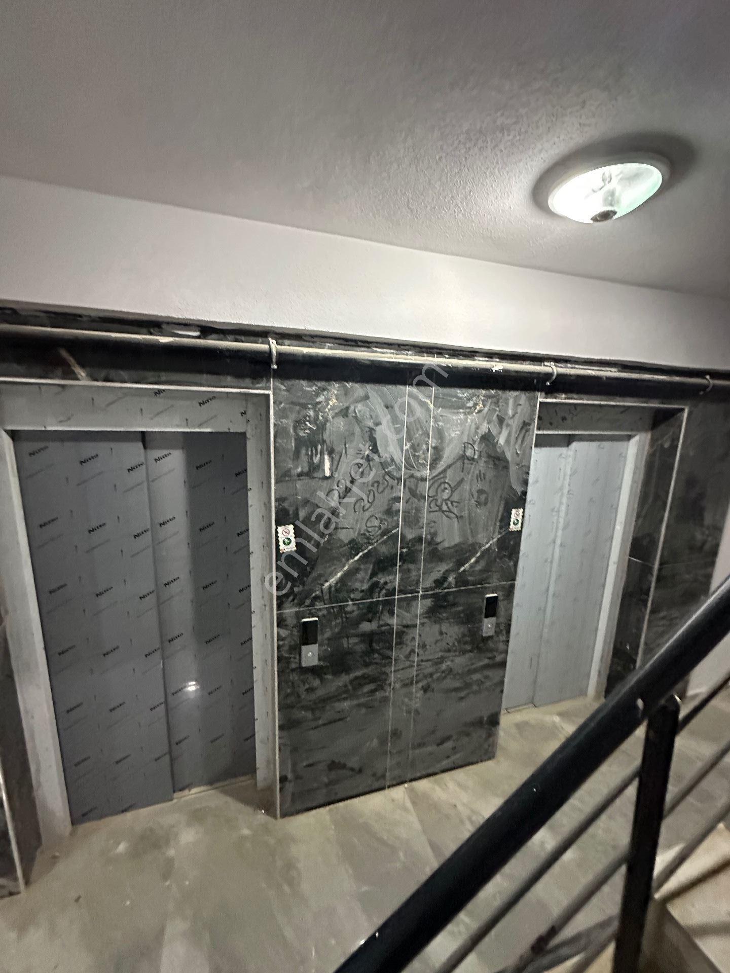 Zeydan Sitesi'nde Lüks 4+1 Daire - 175m² Fırsat! - Görsel 11