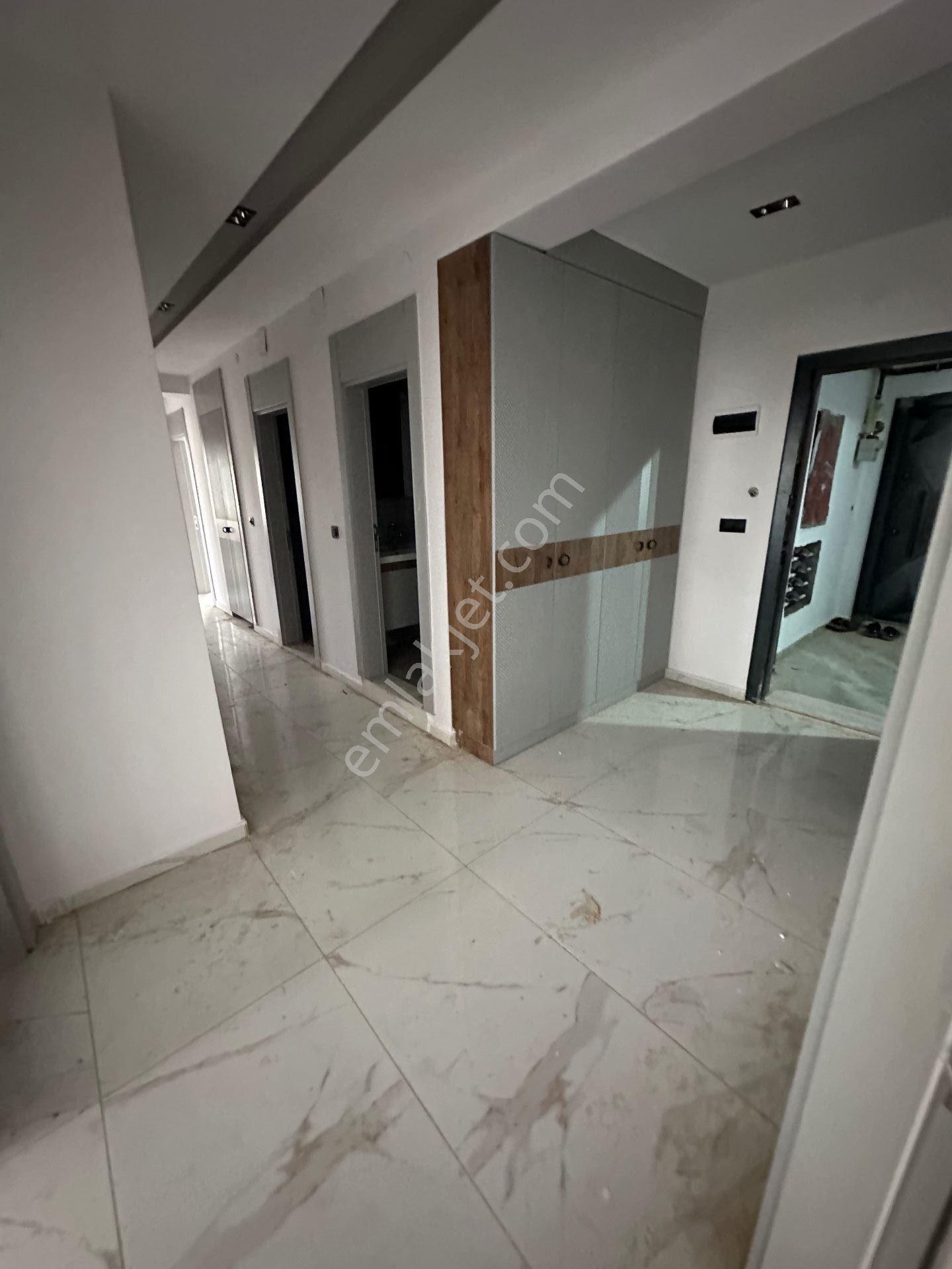 Zeydan Sitesi'nde Lüks 4+1 Daire - 175m² Fırsat! - Görsel 24