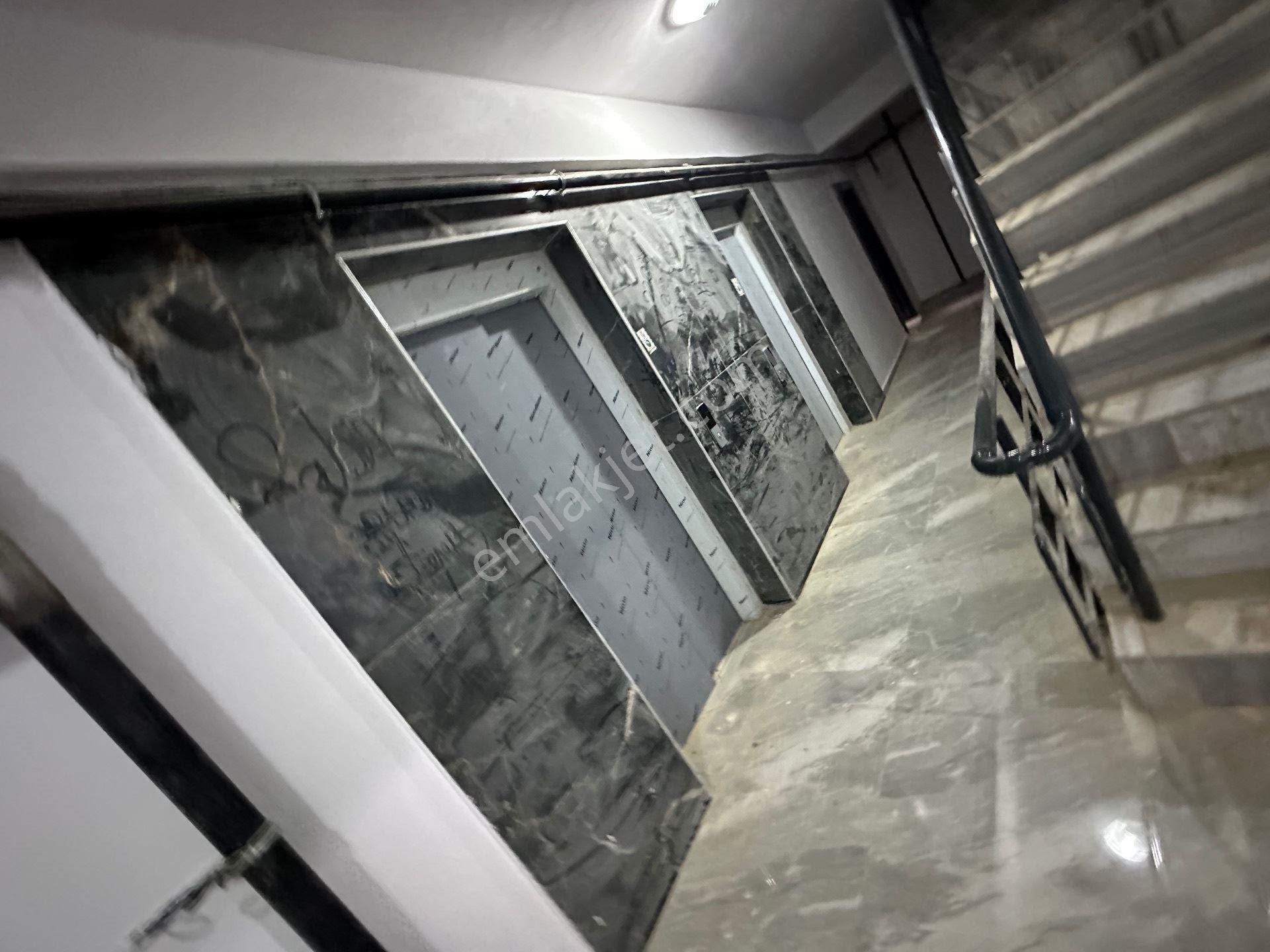 Zeydan Sitesi'nde Lüks 4+1 Daire - 175m² Fırsat! - Görsel 15