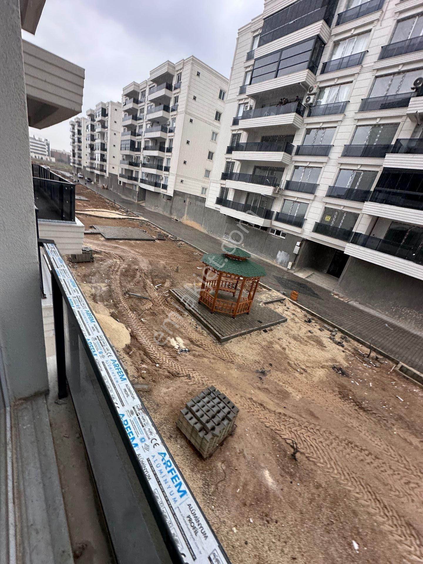 Zeydan Sitesi'nde Lüks 4+1 Daire - 175m² Fırsat! - Görsel 9