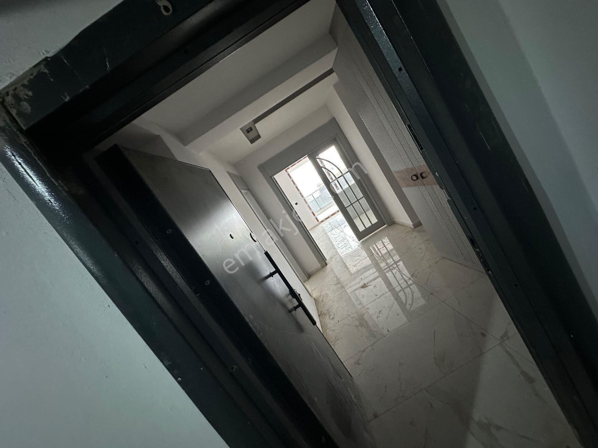 Zeydan Sitesi'nde Lüks 4+1 Daire - 175m² Fırsat! - Görsel 13