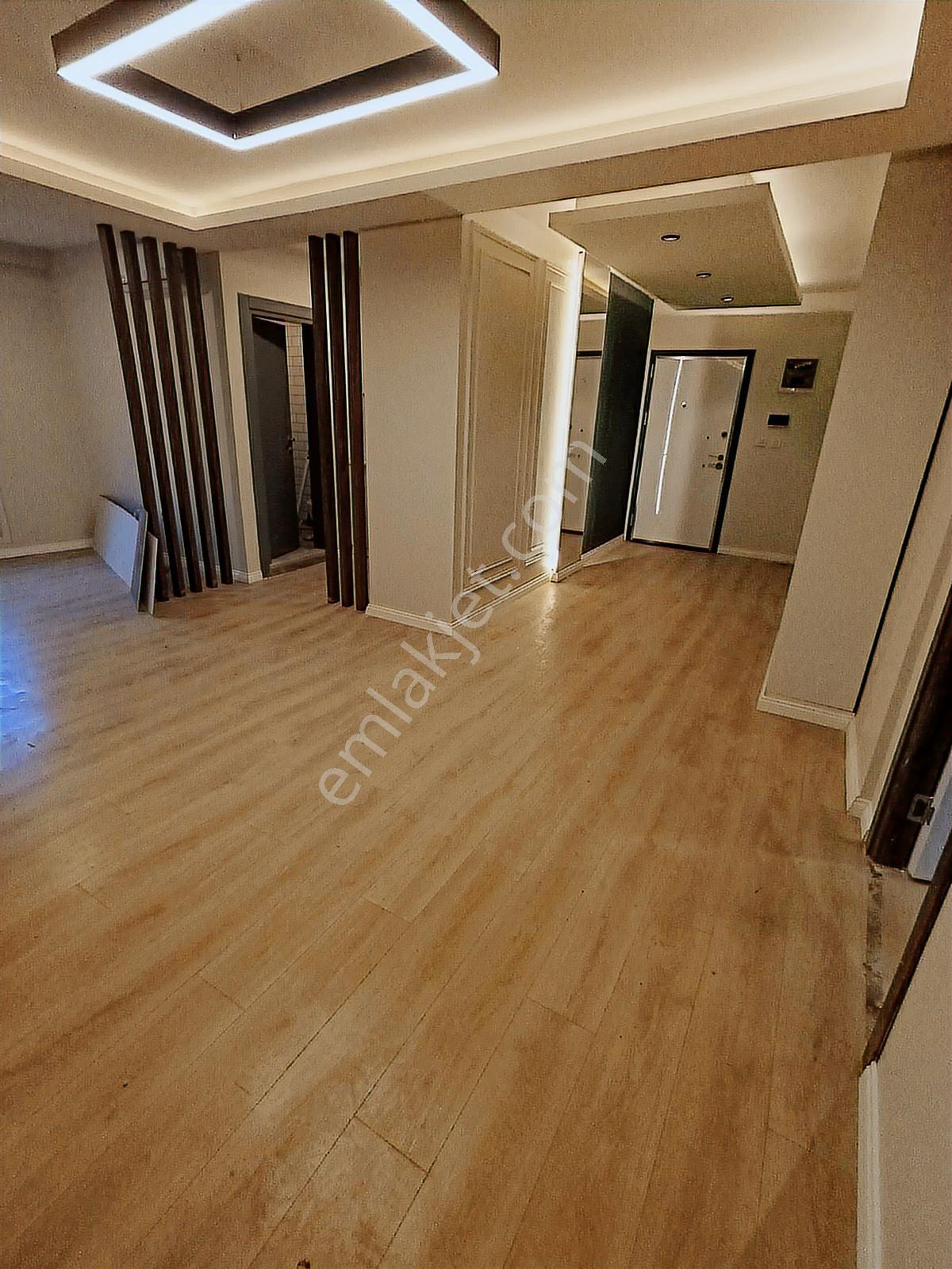 Ertuğrul'da İzmir Yoluna Cephe Satılık 1+1 Geniş Arakat Ofis - Görsel 18
