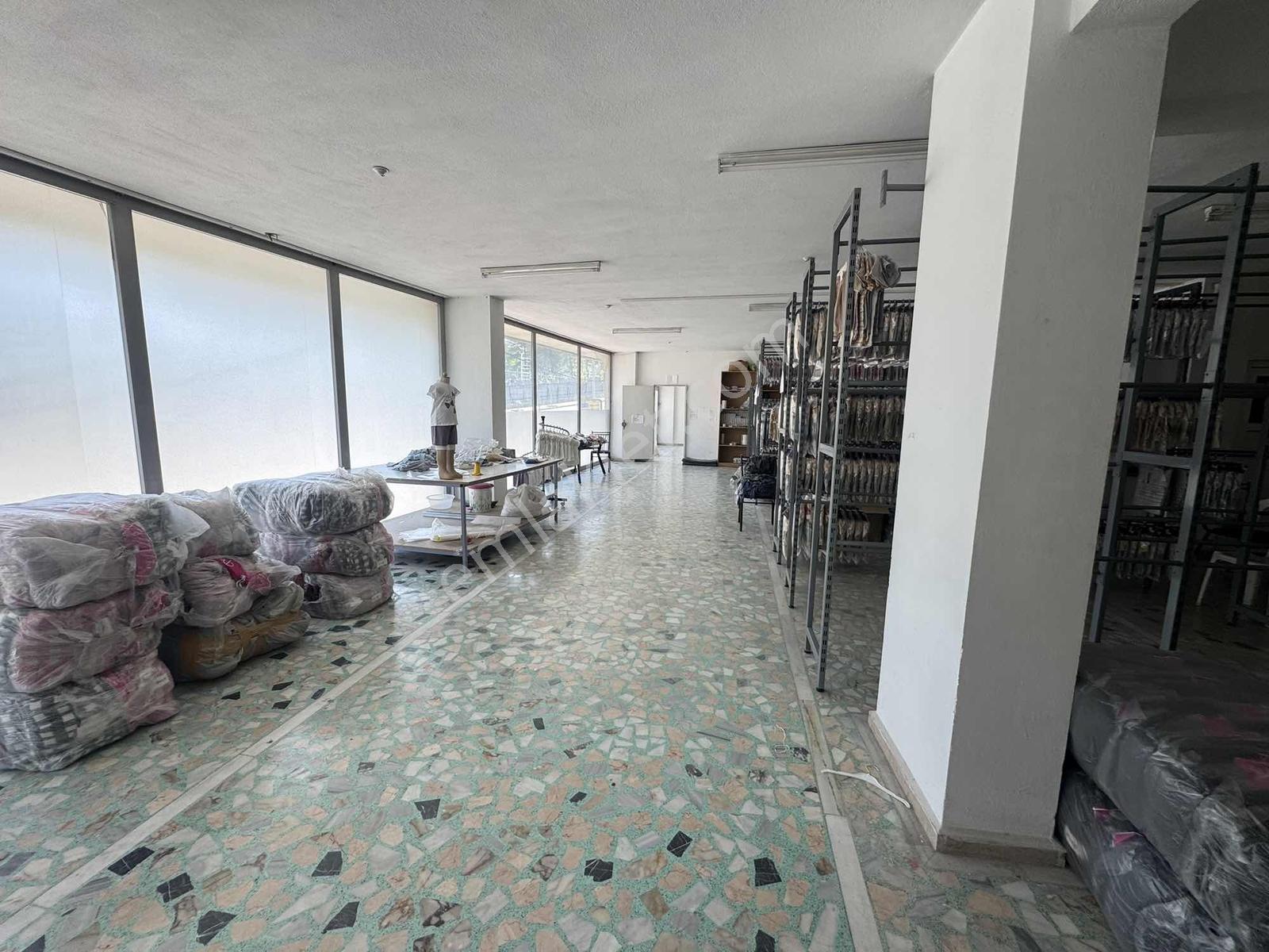 Barış Manço Kültür Merkezinin Altında Kiralık Dükkan - Görsel 16