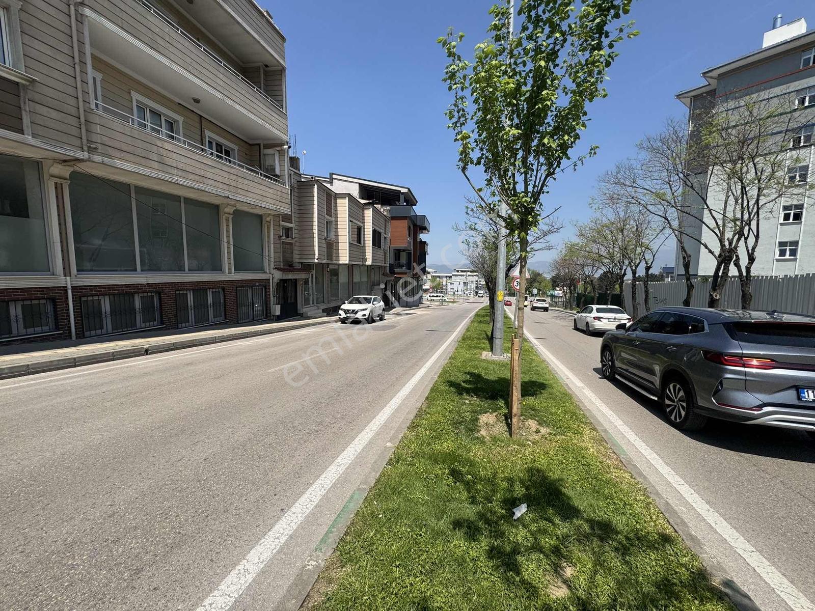 Barış Manço Kültür Merkezinin Altında Kiralık Dükkan - Görsel 31