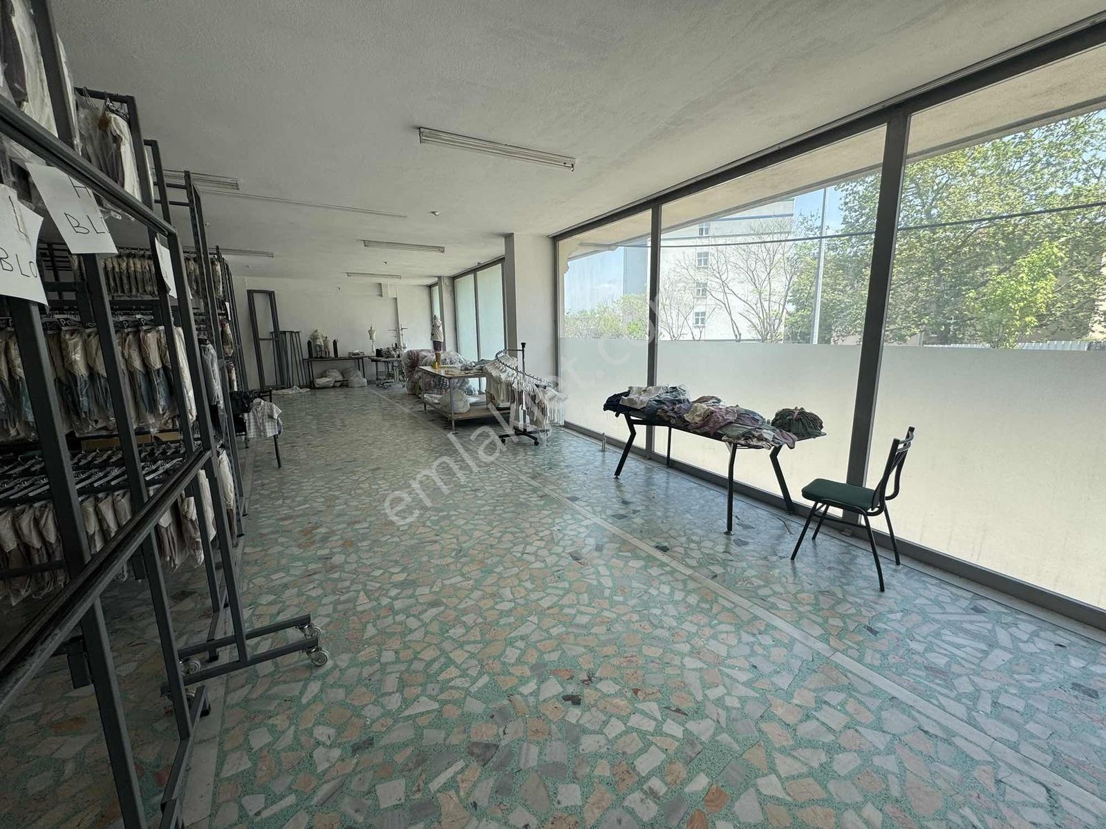 Barış Manço Kültür Merkezinin Altında Kiralık Dükkan - Görsel 28