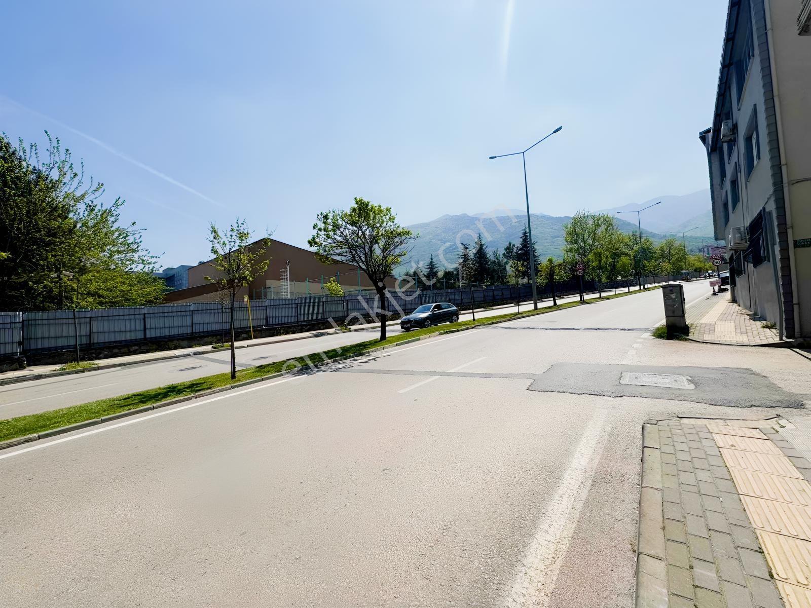 Barış Manço Kültür Merkezinin Altında Kiralık Dükkan - Görsel 33