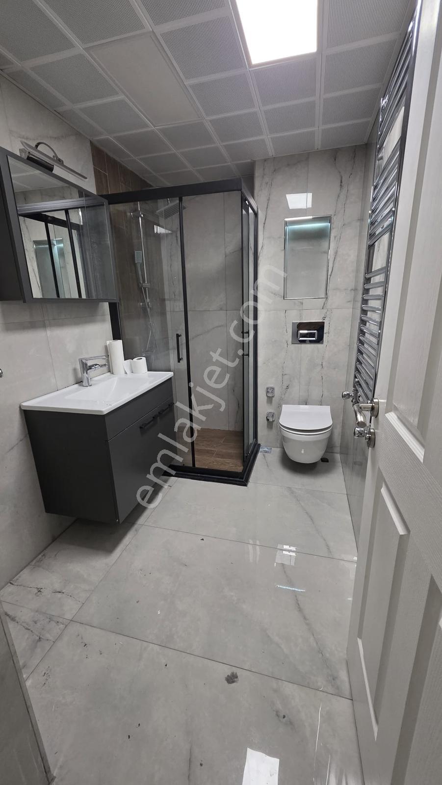 Beylikdüzü Marmara Mah. 75m² Kiptaş 2+1 Park Ve Deniz Manzaralı - Görsel 4