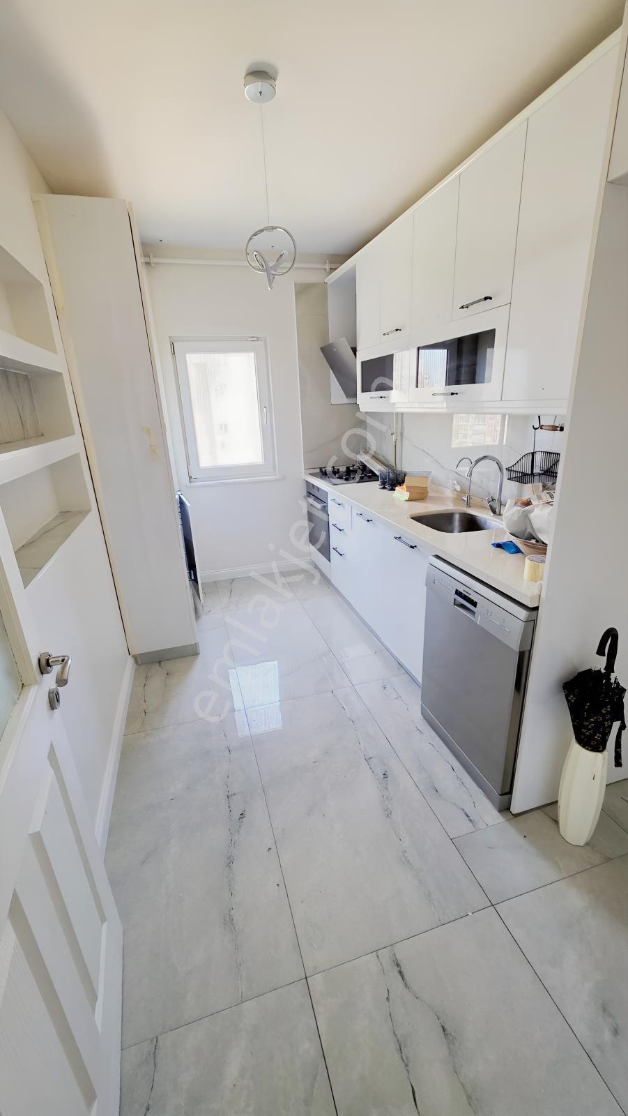 Beylikdüzü Marmara Mah. 75m² Kiptaş 2+1 Park Ve Deniz Manzaralı - Görsel 14